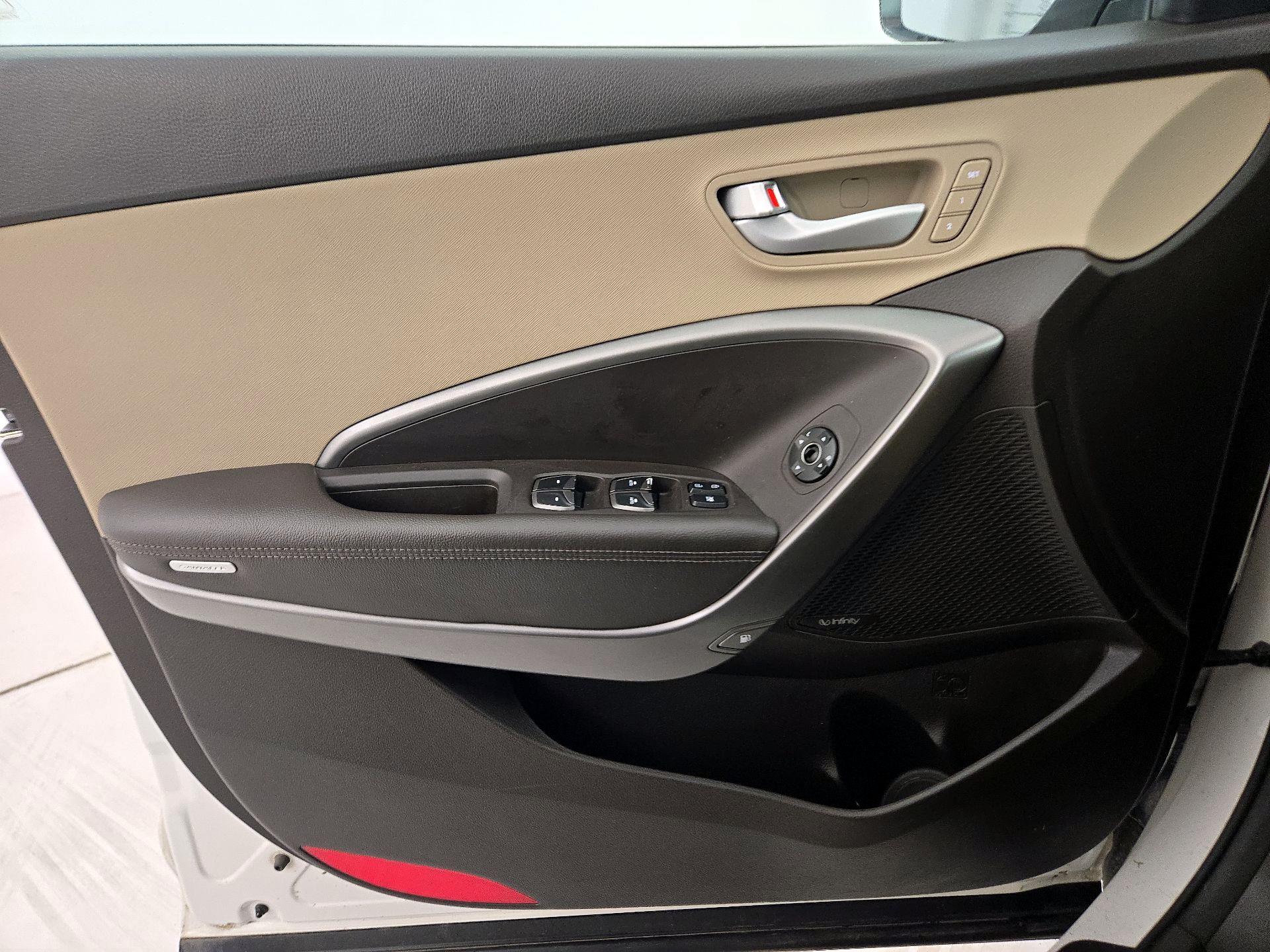 Thumbnail: 2018 Hyundai Santa Fe - 12