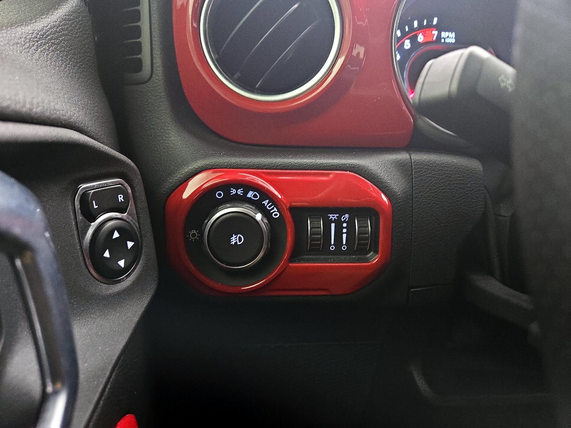 Thumbnail: 2021 Jeep Wrangler - 13