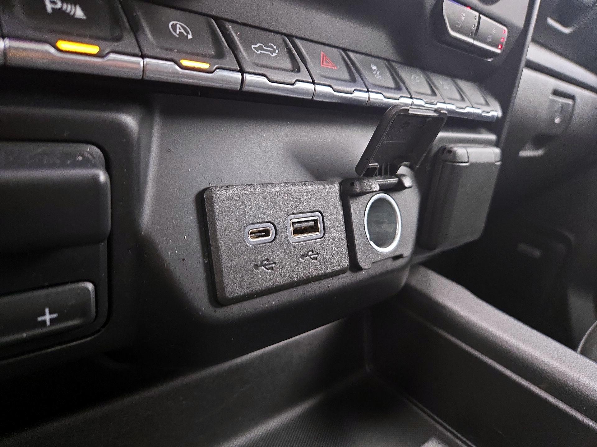 Thumbnail: 2020 Chevrolet Silverado 1500 - 18