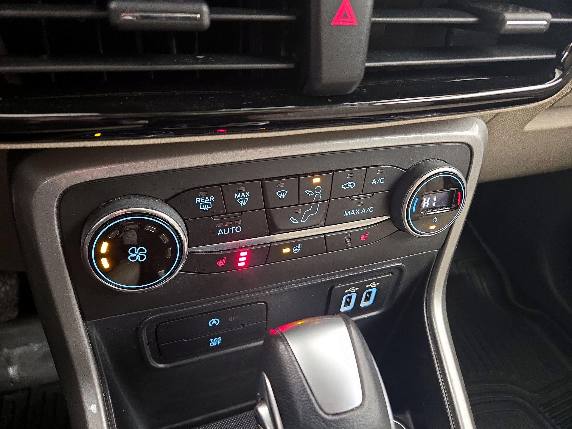 Thumbnail: 2021 Ford EcoSport - 17