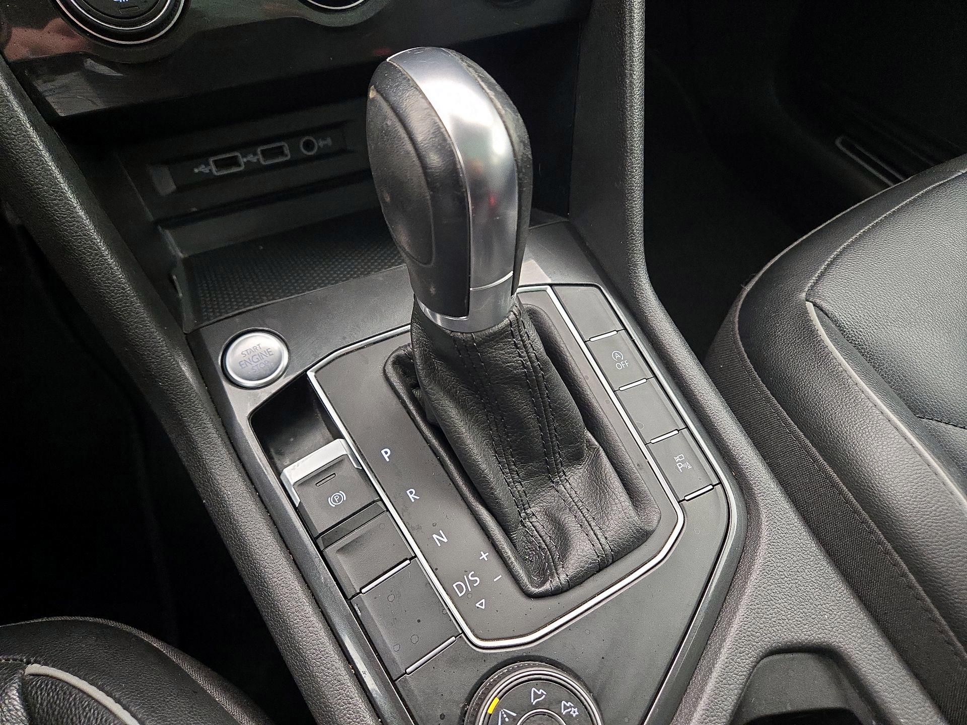 Thumbnail: 2019 Volkswagen Tiguan - 18