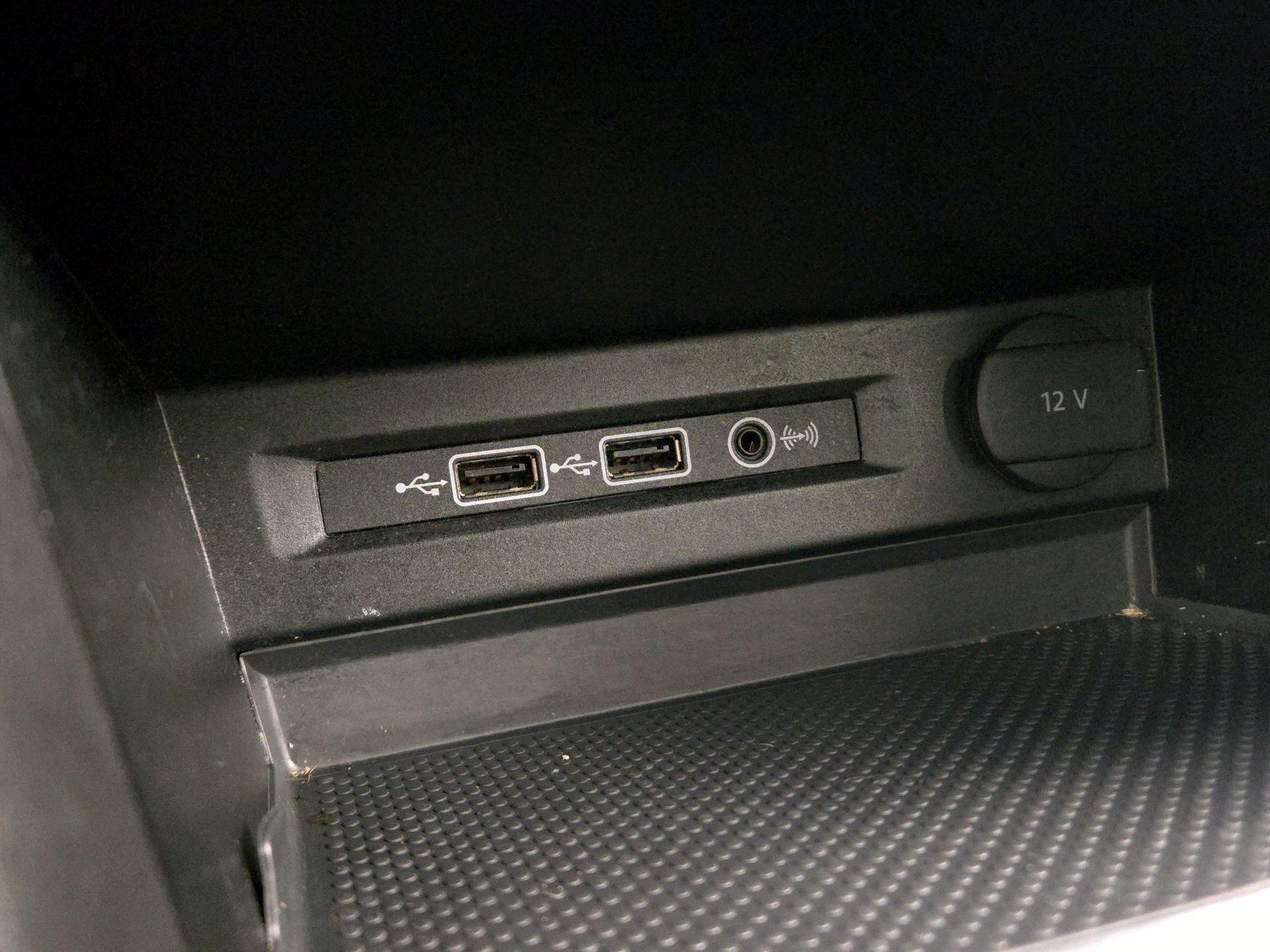 Thumbnail: 2019 Volkswagen Tiguan - 19