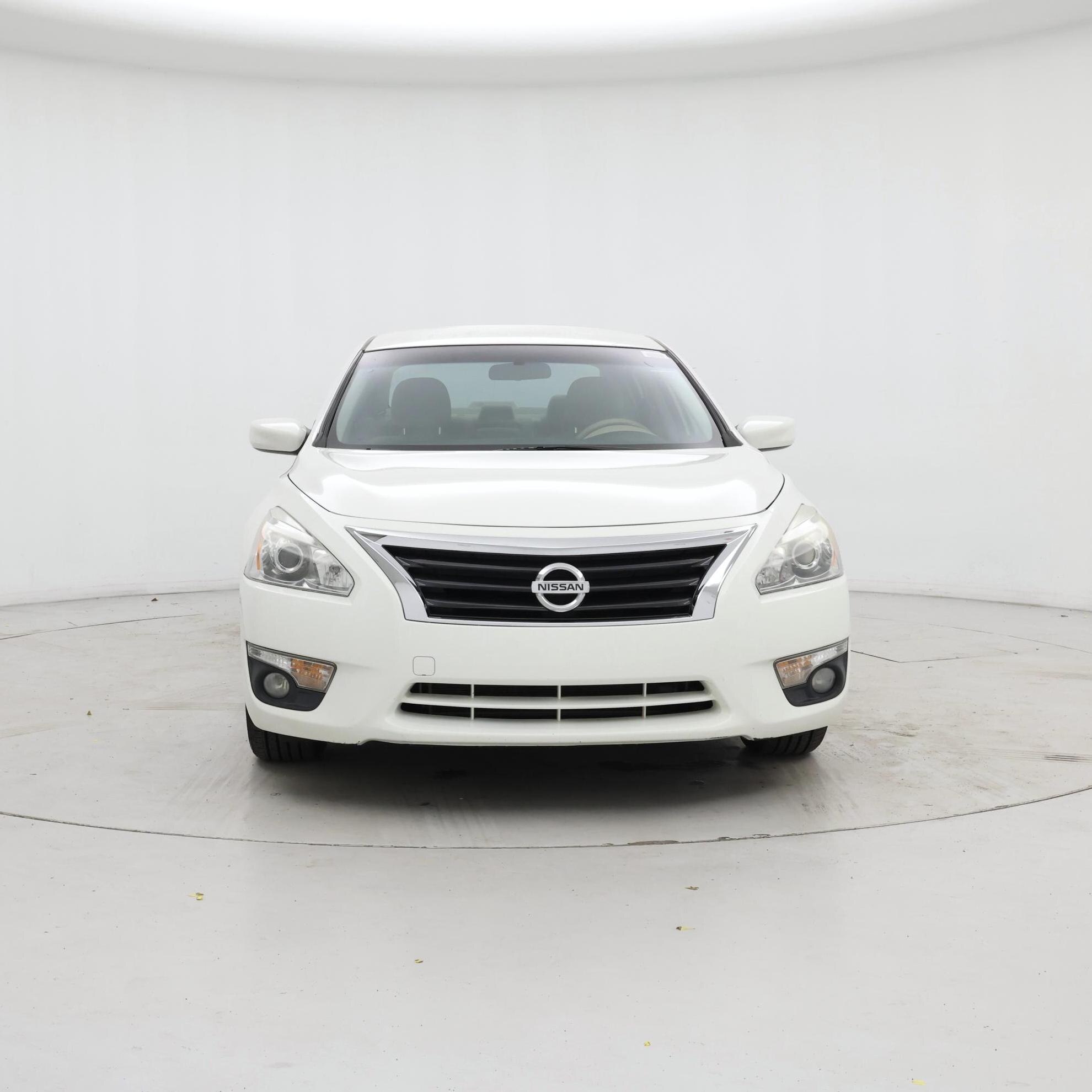 Thumbnail: 2015 Nissan Altima - 5