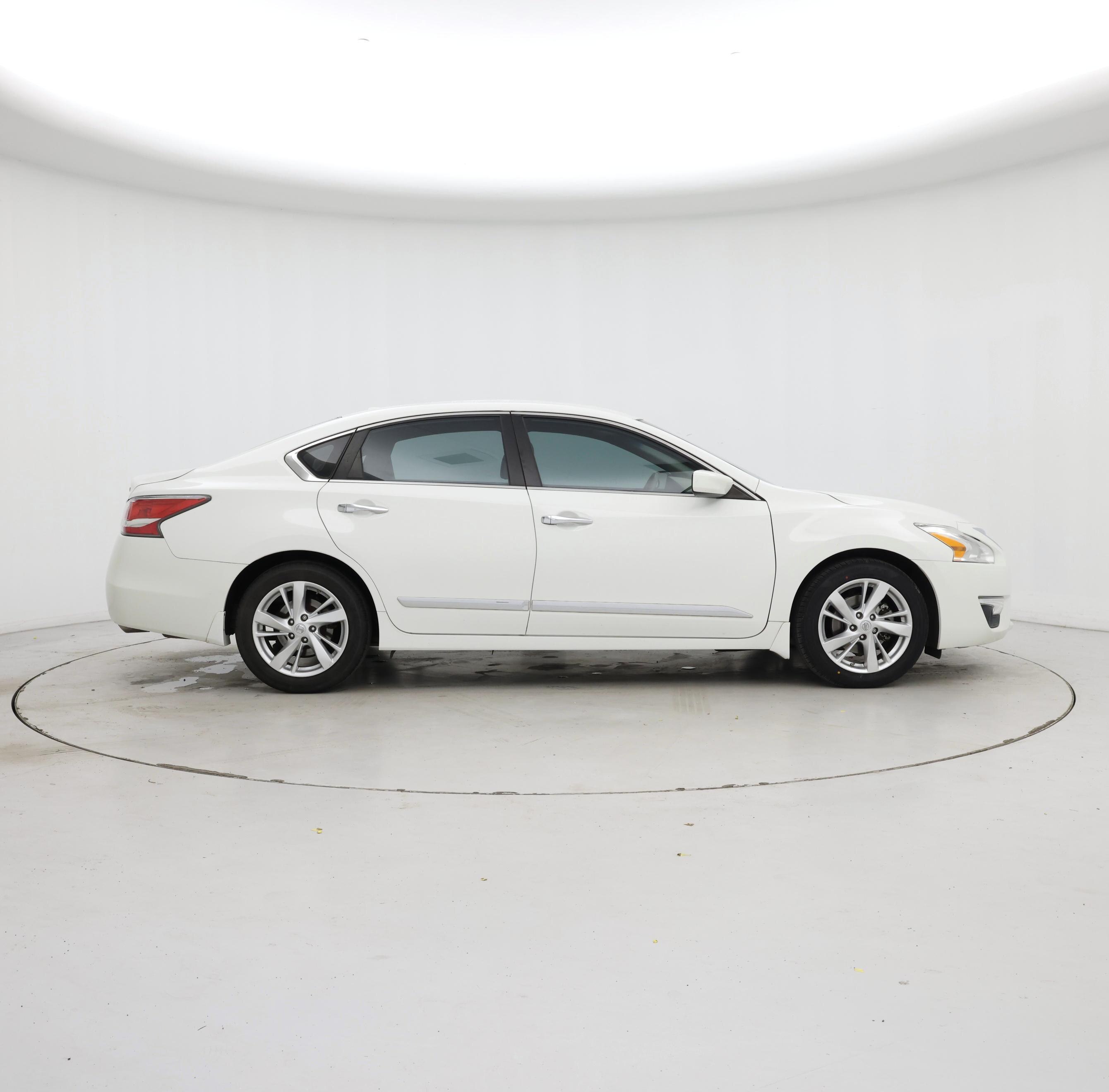 Thumbnail: 2015 Nissan Altima - 7