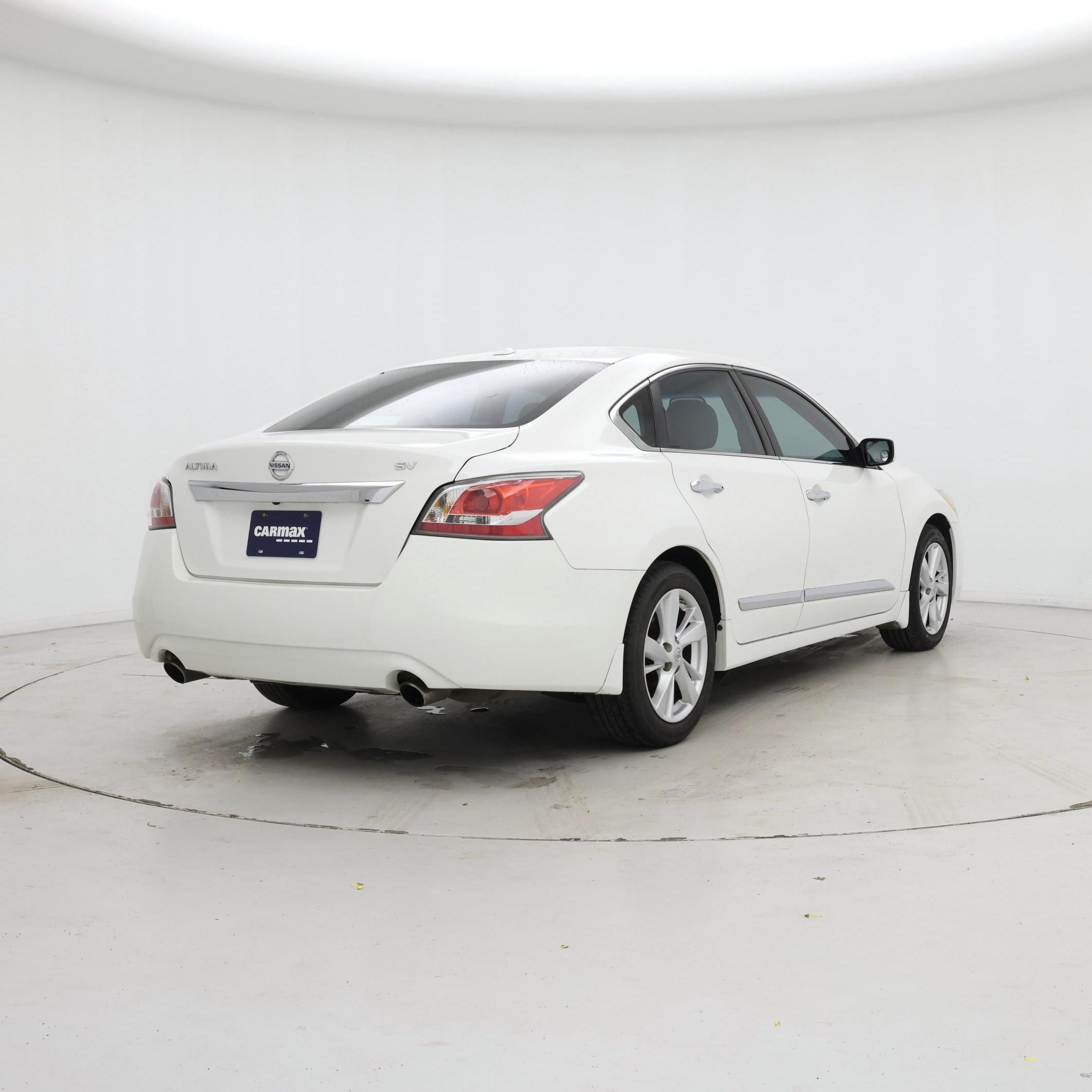 Thumbnail: 2015 Nissan Altima - 8