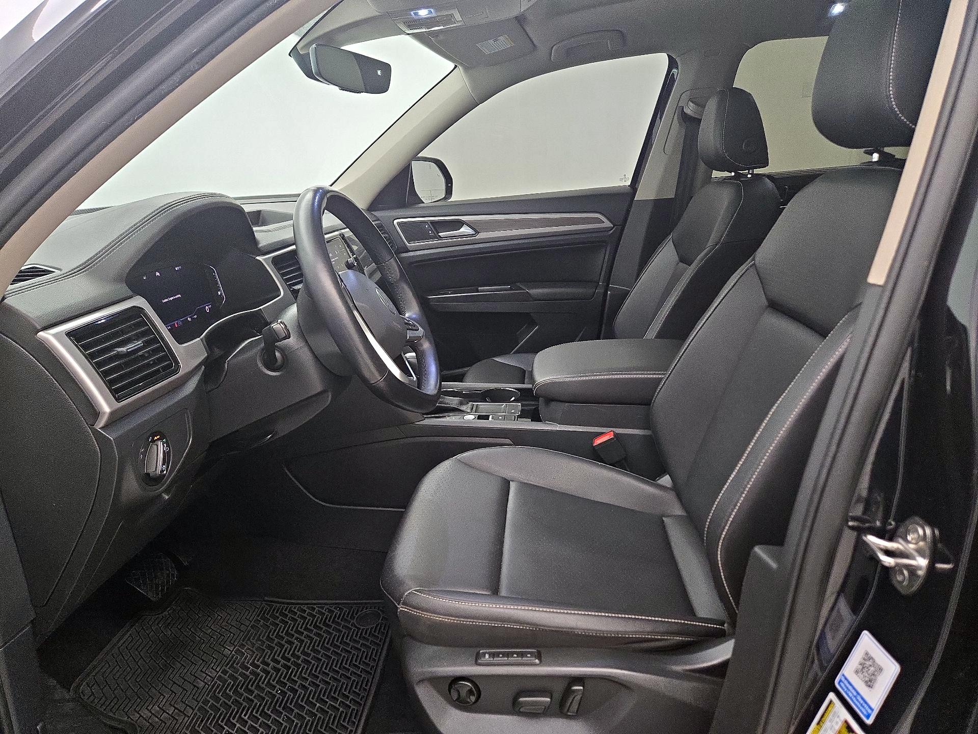 Thumbnail: 2021 Volkswagen Atlas - 11