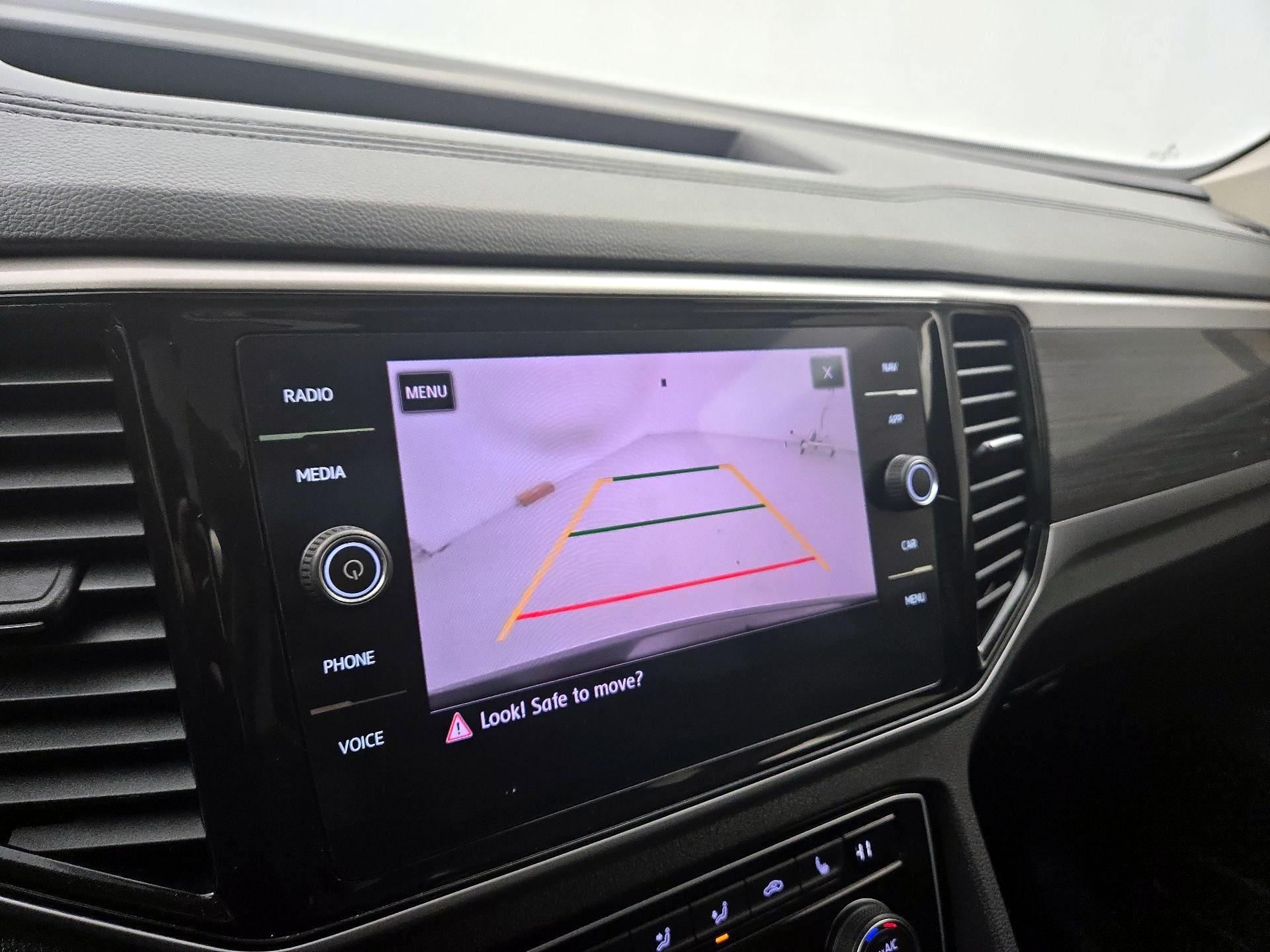 Thumbnail: 2021 Volkswagen Atlas - 14