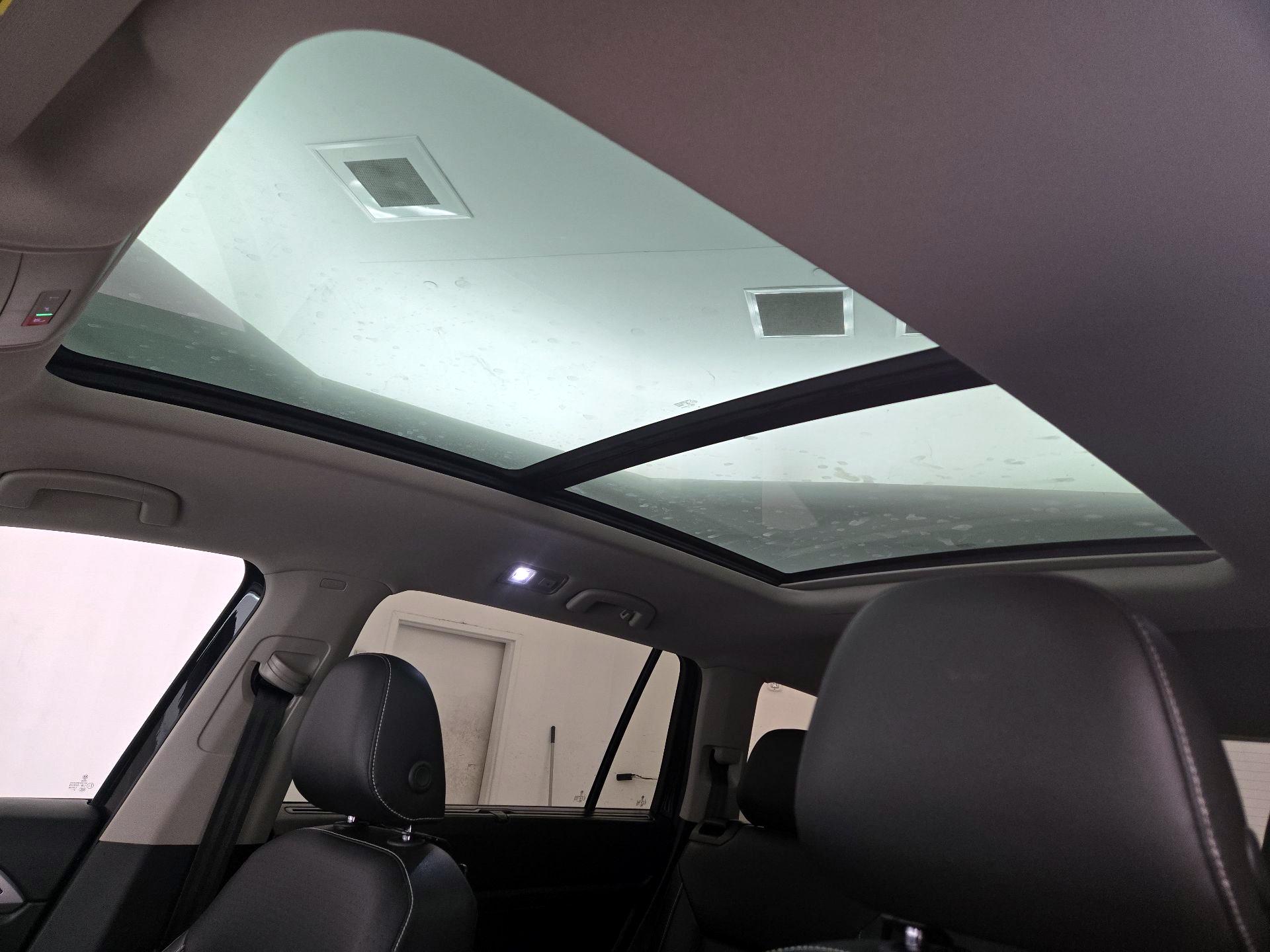 Thumbnail: 2021 Volkswagen Atlas - 19