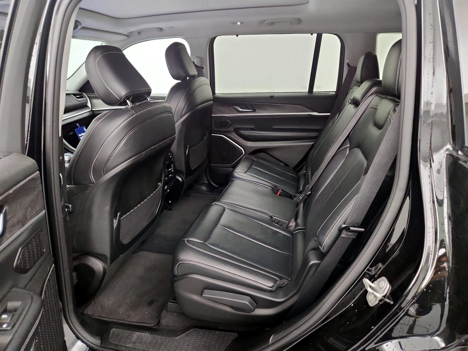 Thumbnail: 2022 Jeep Grand Cherokee L - 19