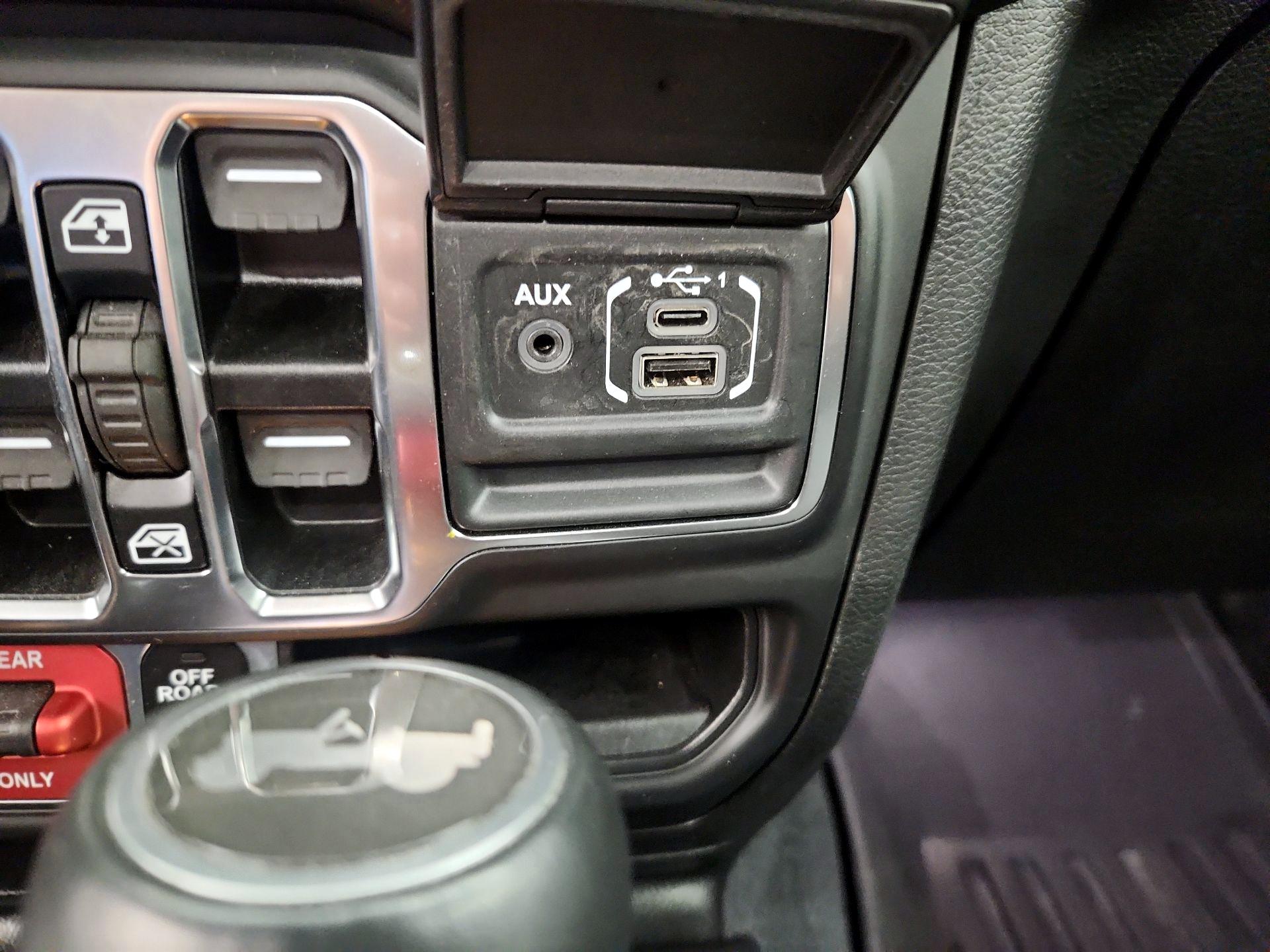 Thumbnail: 2021 Jeep Wrangler - 19