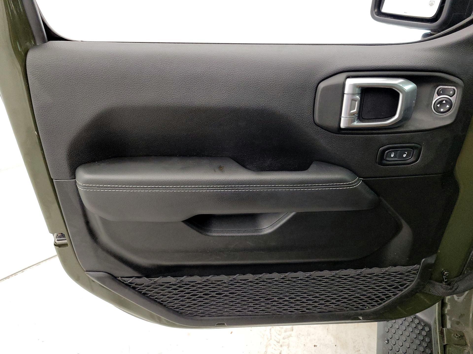 Thumbnail: 2022 Jeep Wrangler - 12