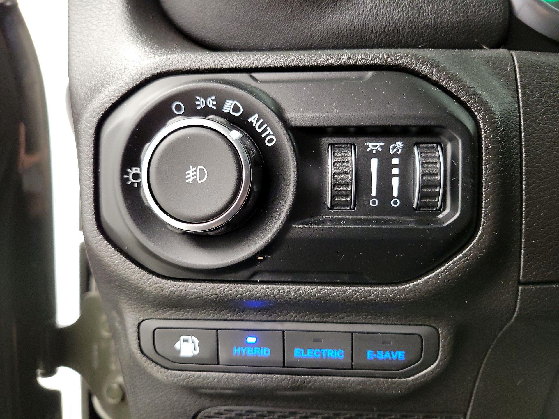 Thumbnail: 2022 Jeep Wrangler - 13