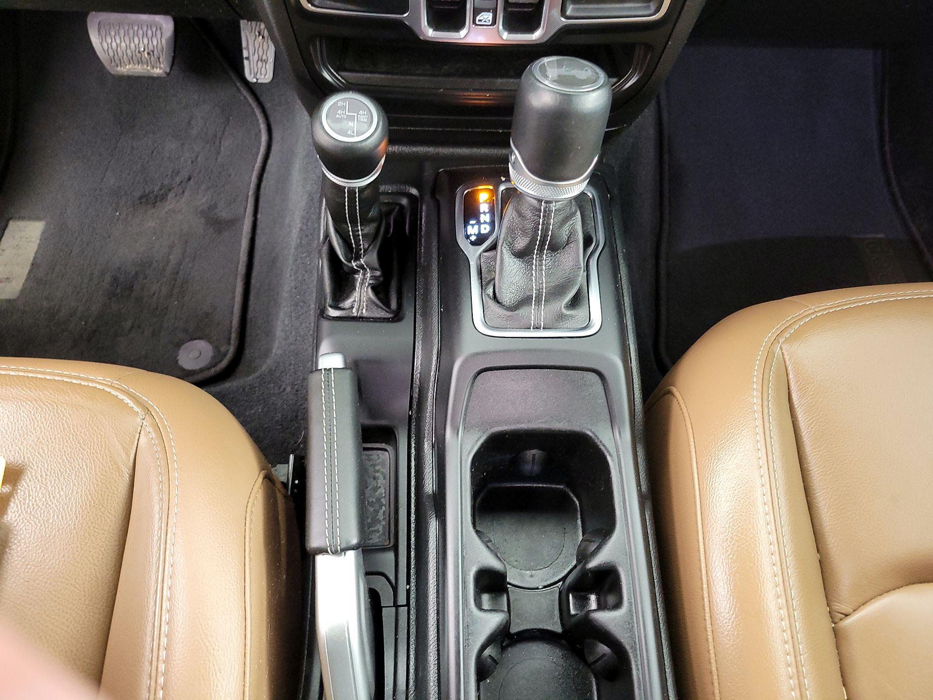 Thumbnail: 2022 Jeep Wrangler - 18