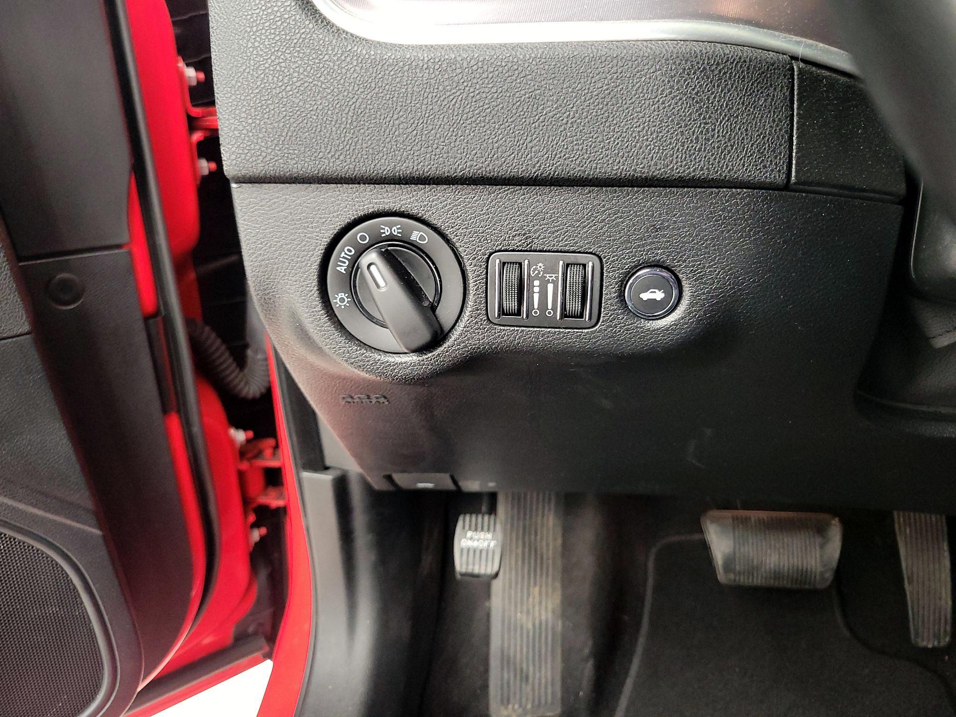 Thumbnail: 2022 Dodge Charger - 13