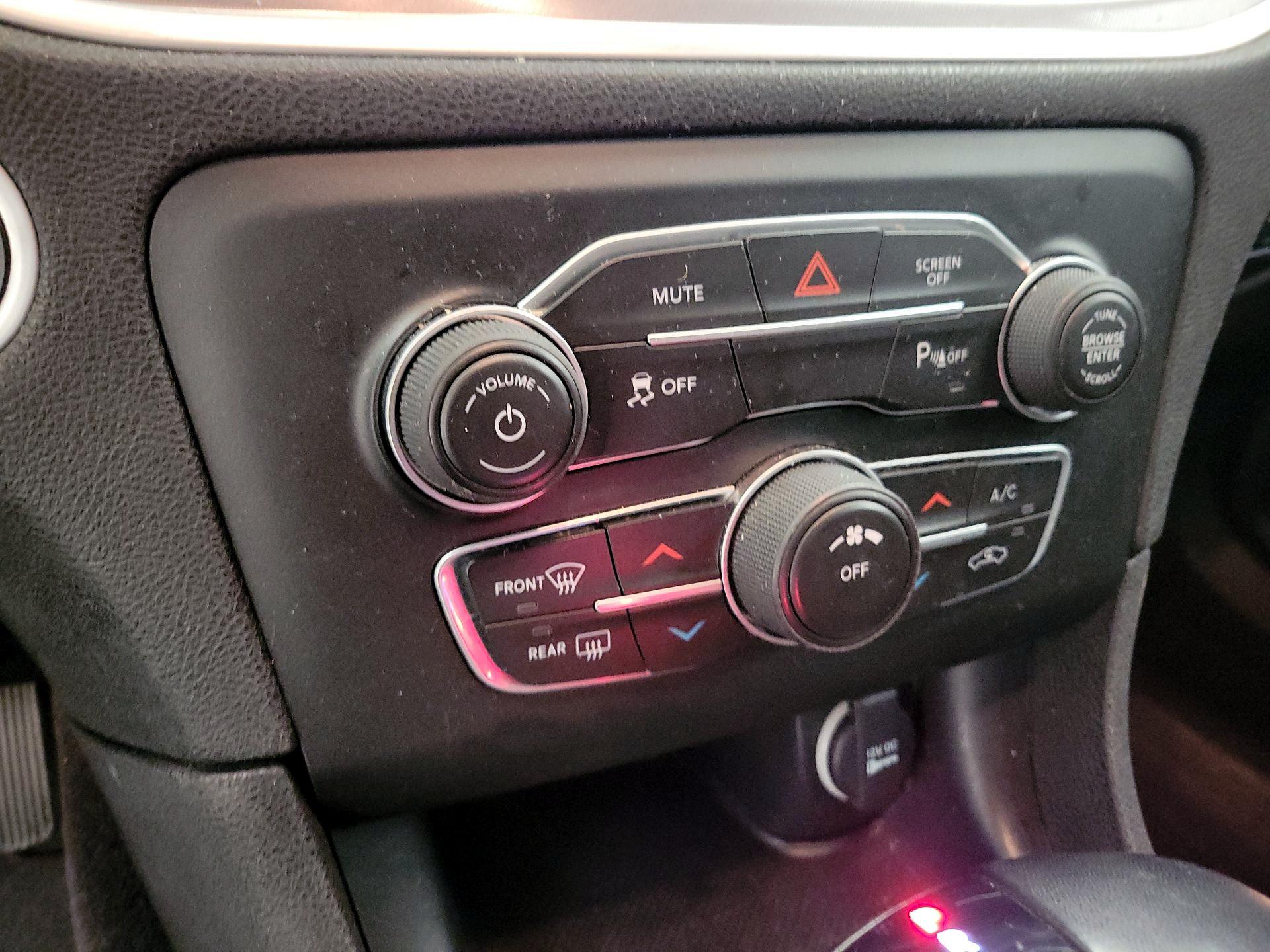 Thumbnail: 2022 Dodge Charger - 17