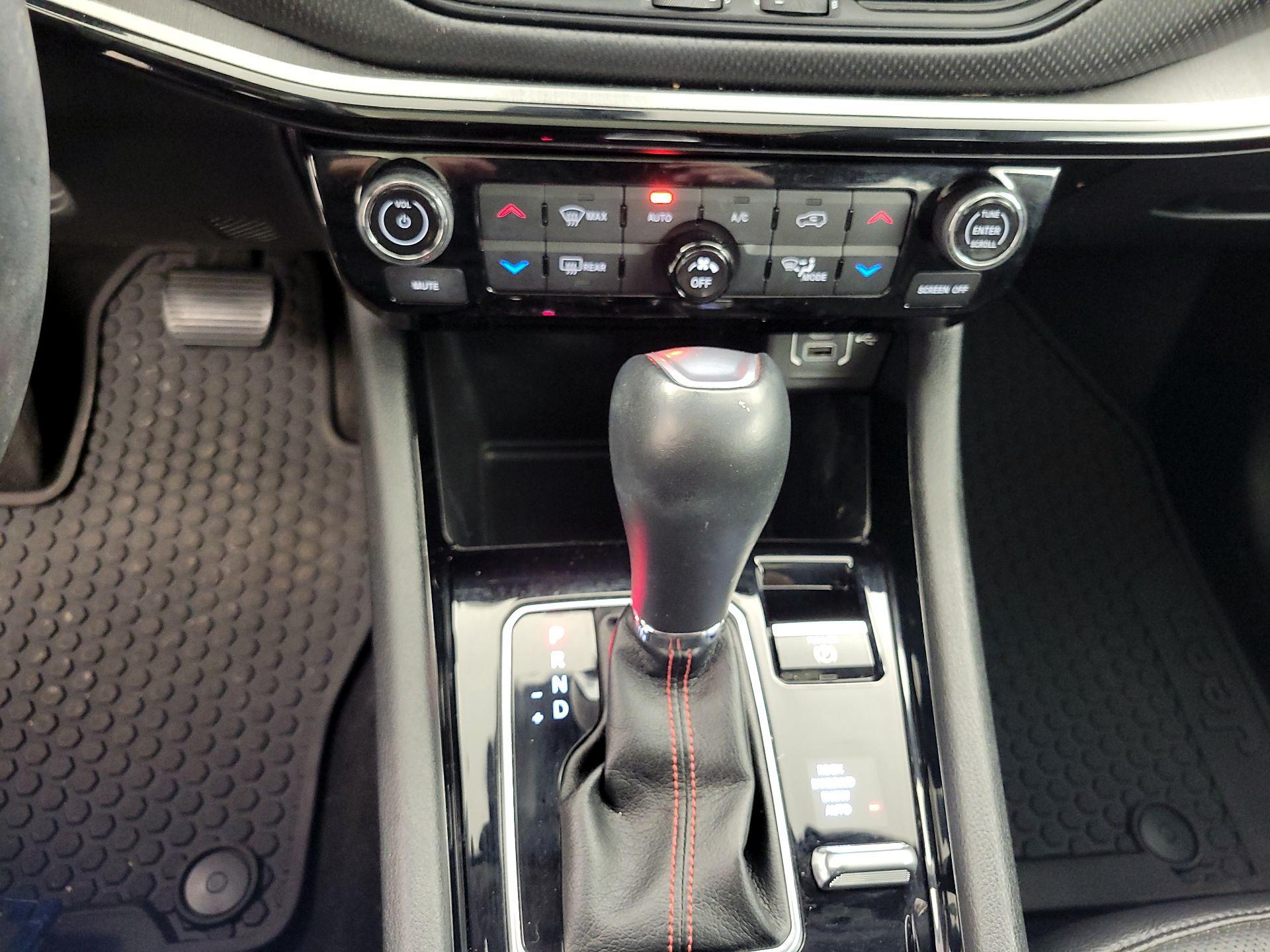 Thumbnail: 2022 Jeep Compass - 18