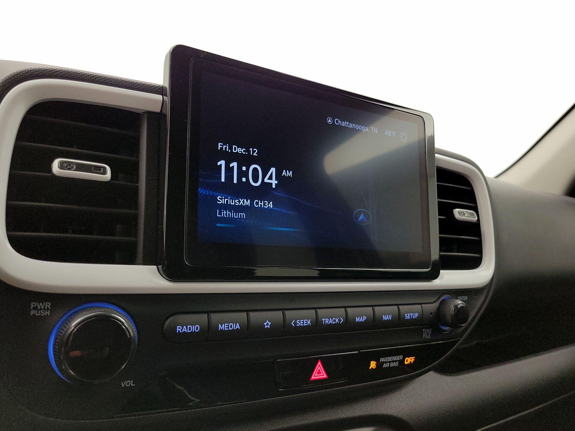 Thumbnail: 2024 Hyundai Venue - 16