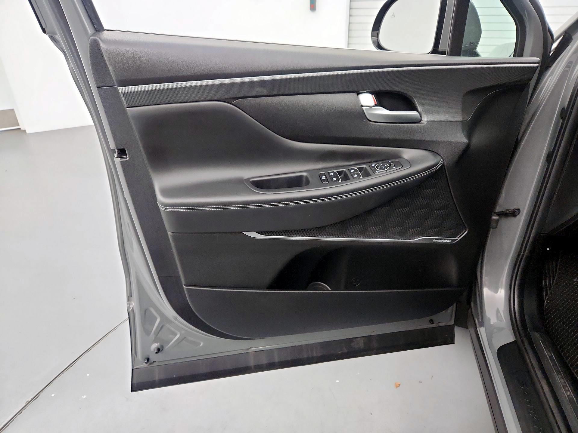 Thumbnail: 2023 Hyundai Santa Fe - 12