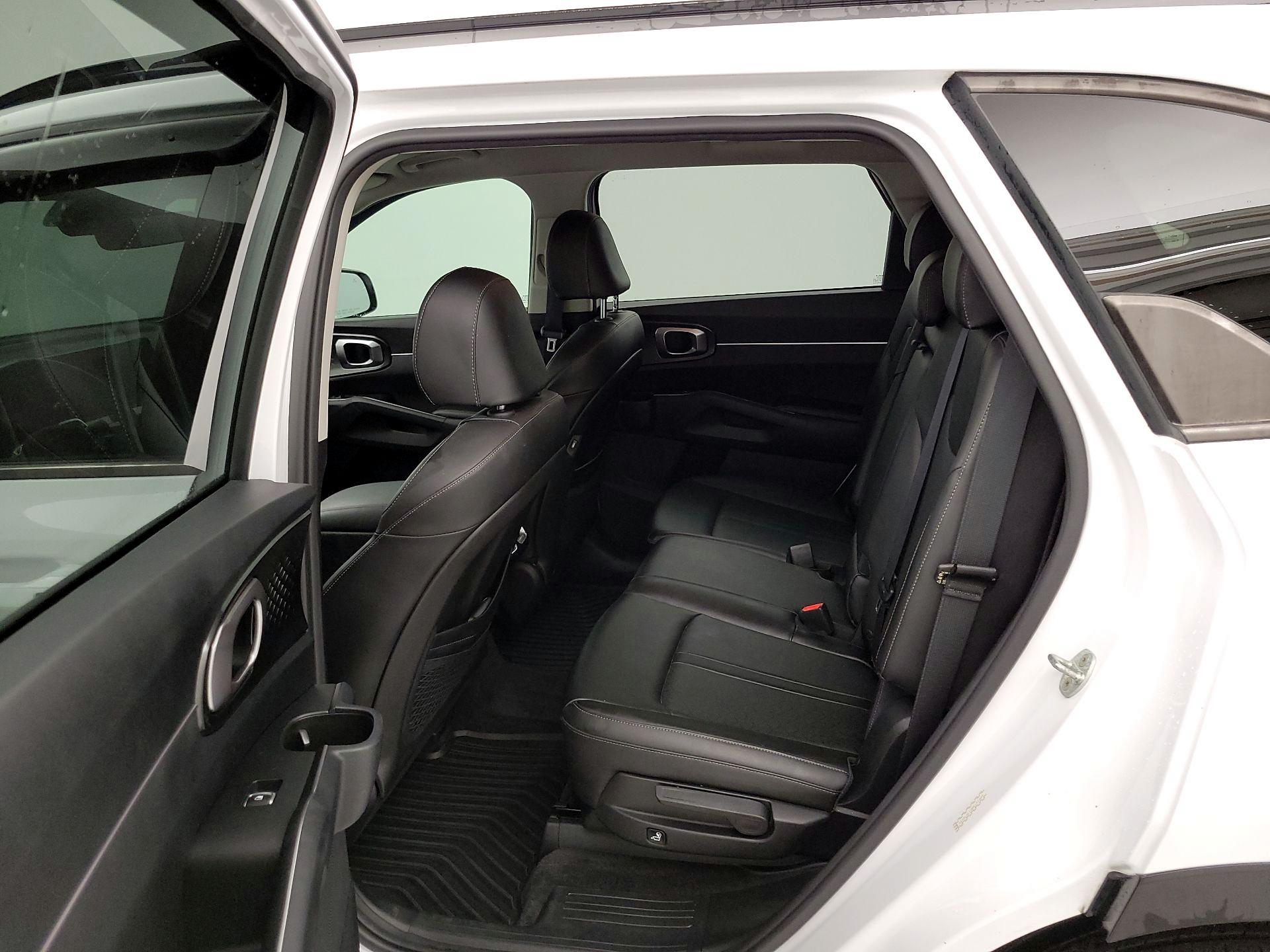 Thumbnail: 2022 Kia Sorento - 20