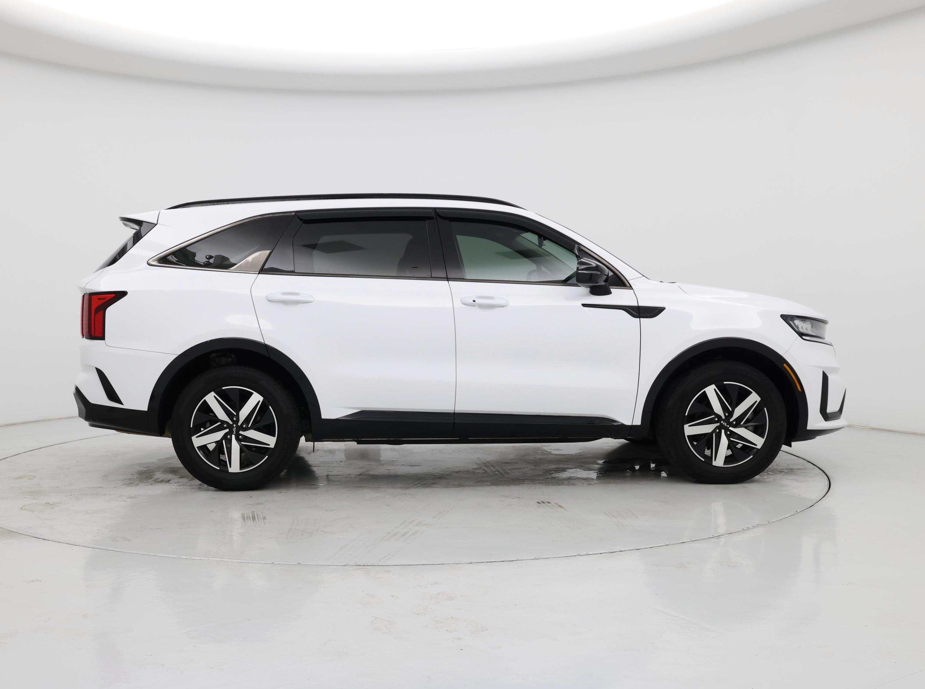 Thumbnail: 2022 Kia Sorento - 7