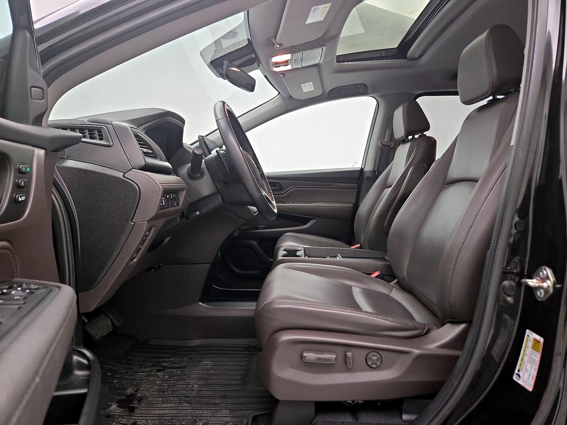 Thumbnail: 2018 Honda Odyssey - 11