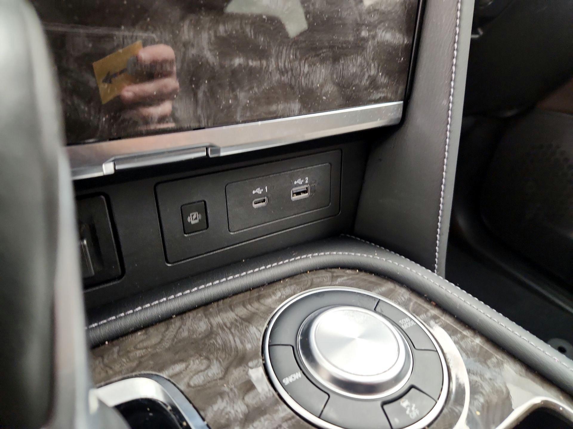 Thumbnail: 2024 Nissan Armada - 19