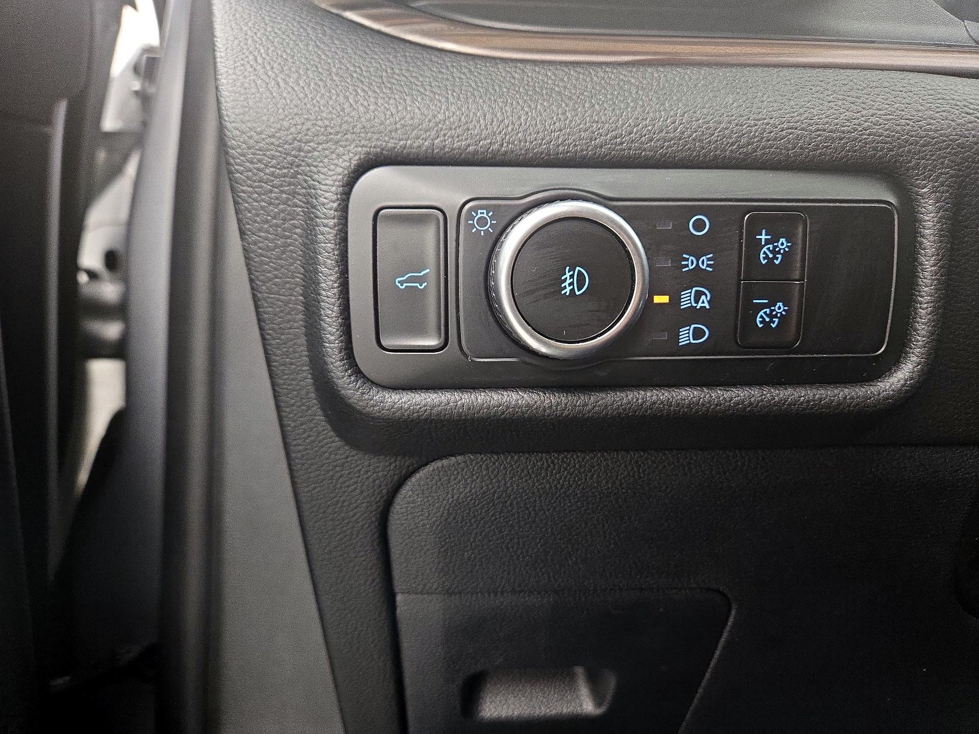 Thumbnail: 2023 Ford Explorer - 13