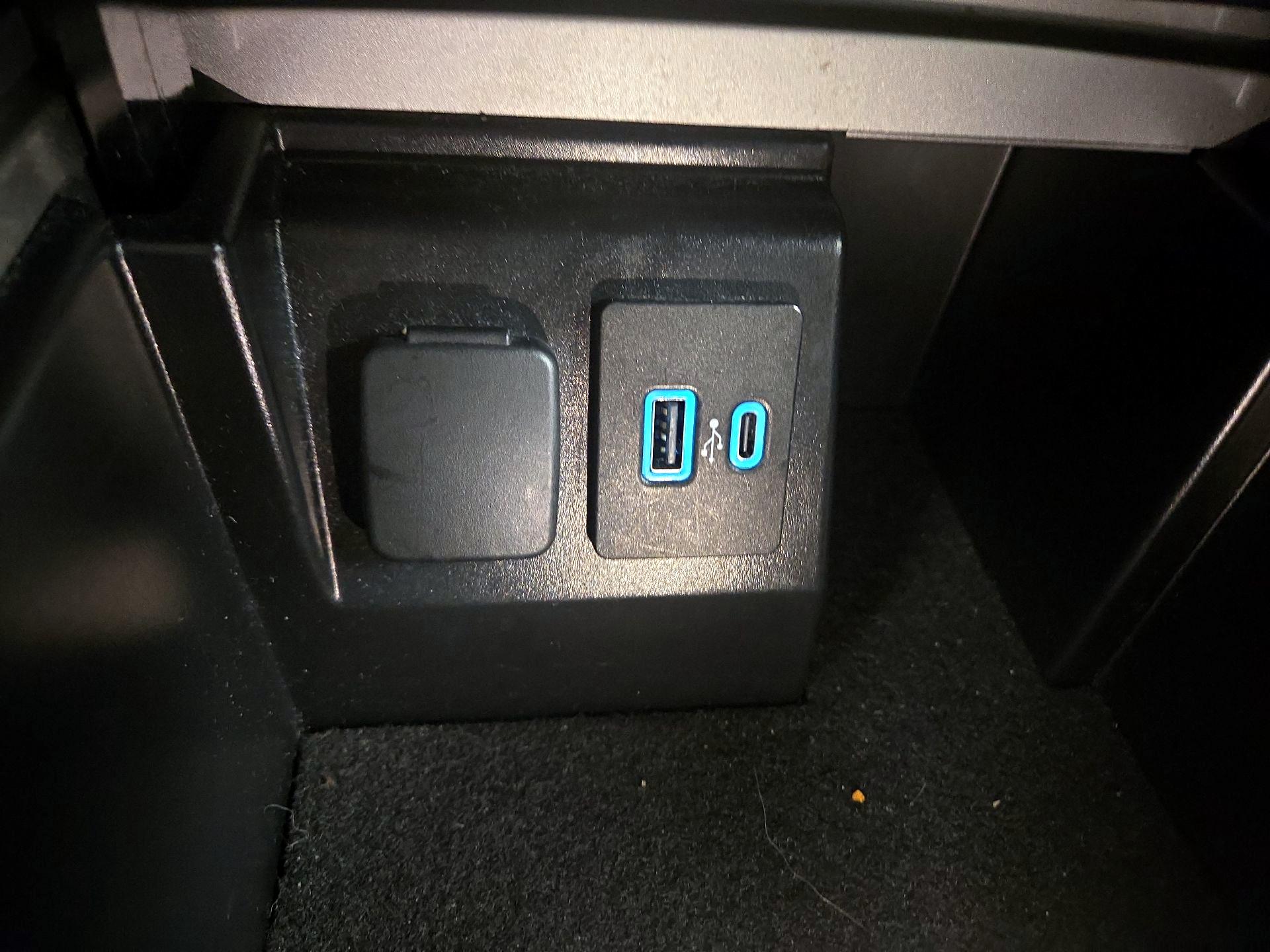 Thumbnail: 2023 Ford Explorer - 19