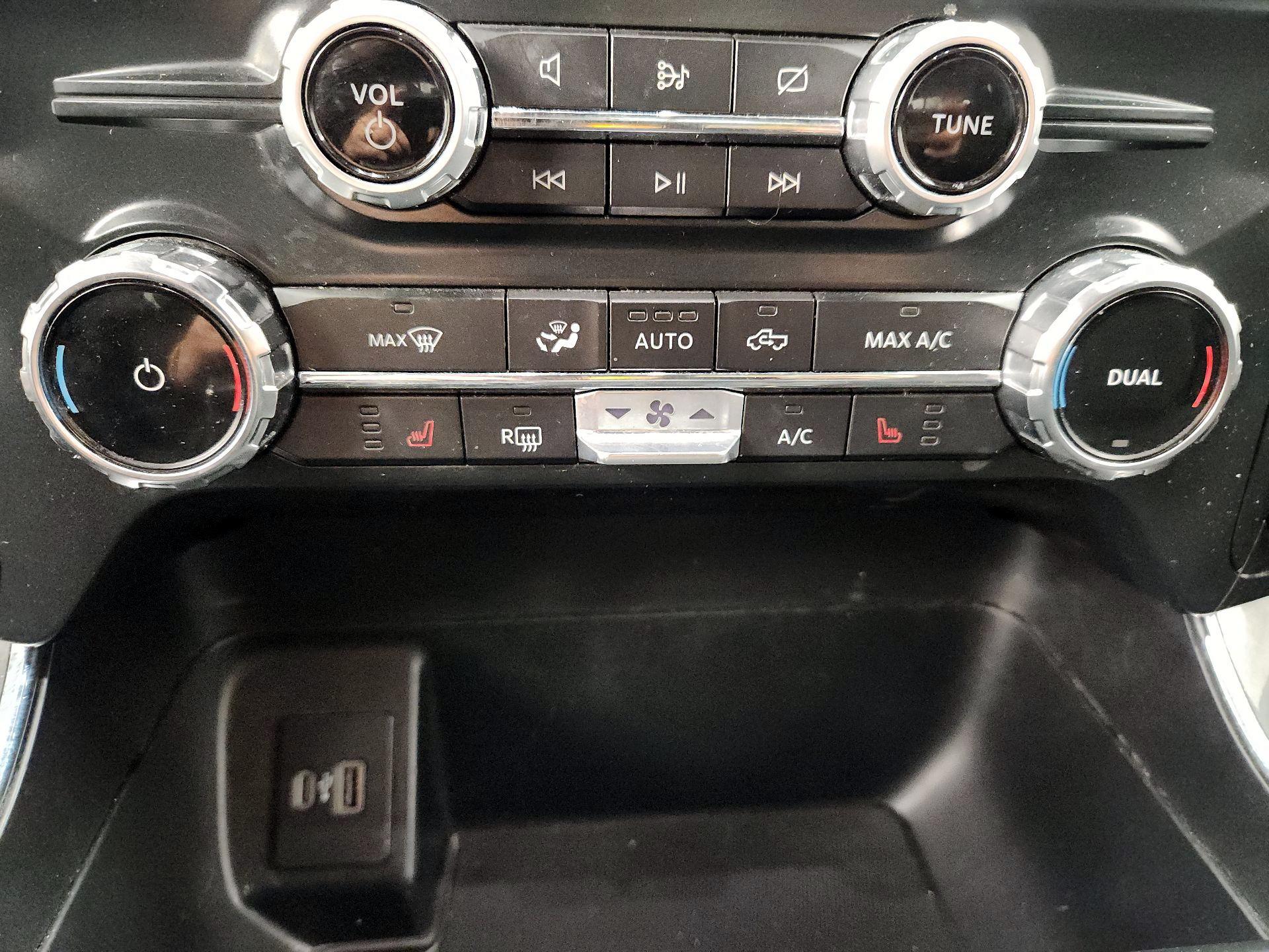 Thumbnail: 2022 Ford F-150 - 16