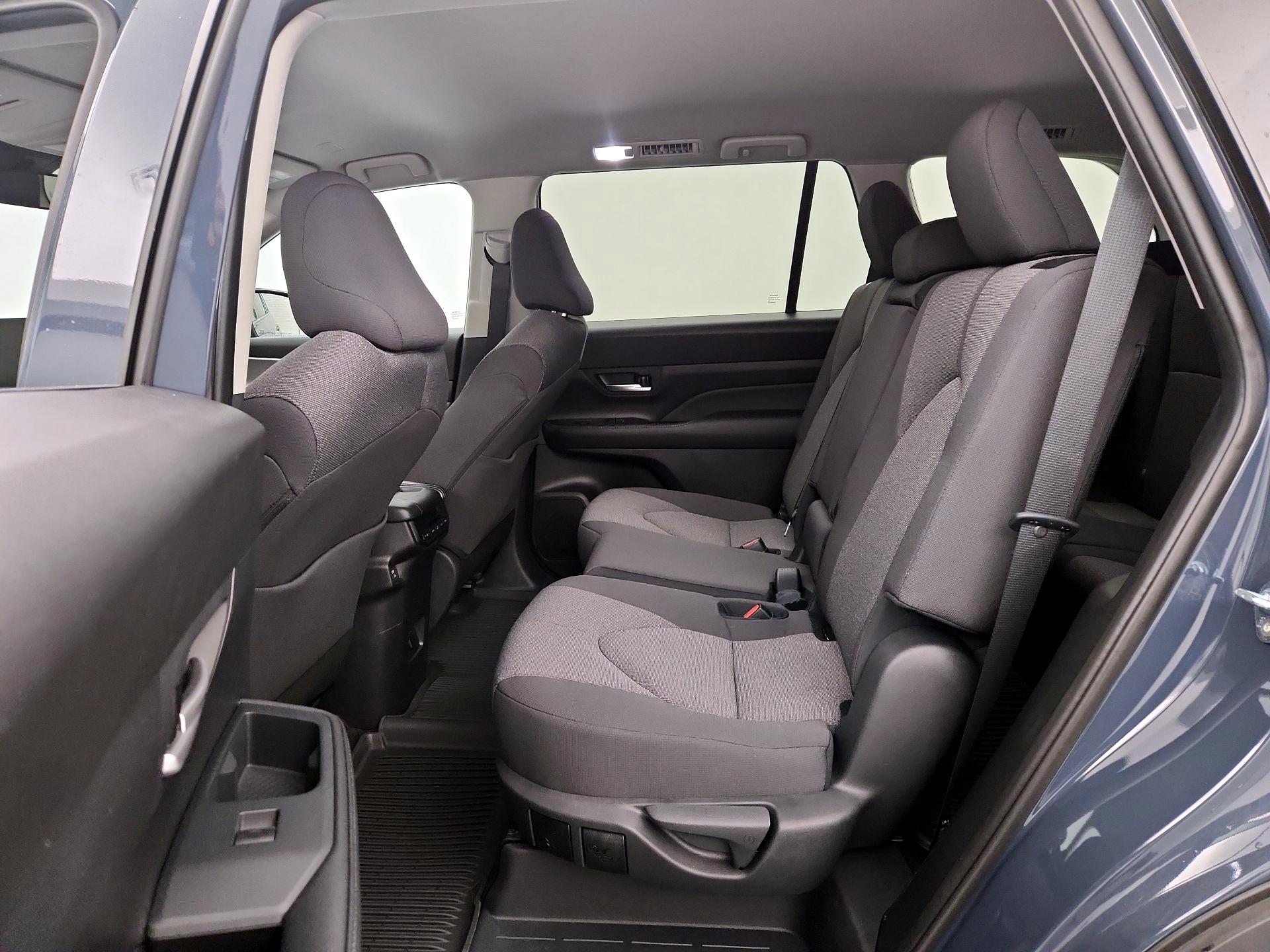 Thumbnail: 2025 Toyota Grand Highlander - 19