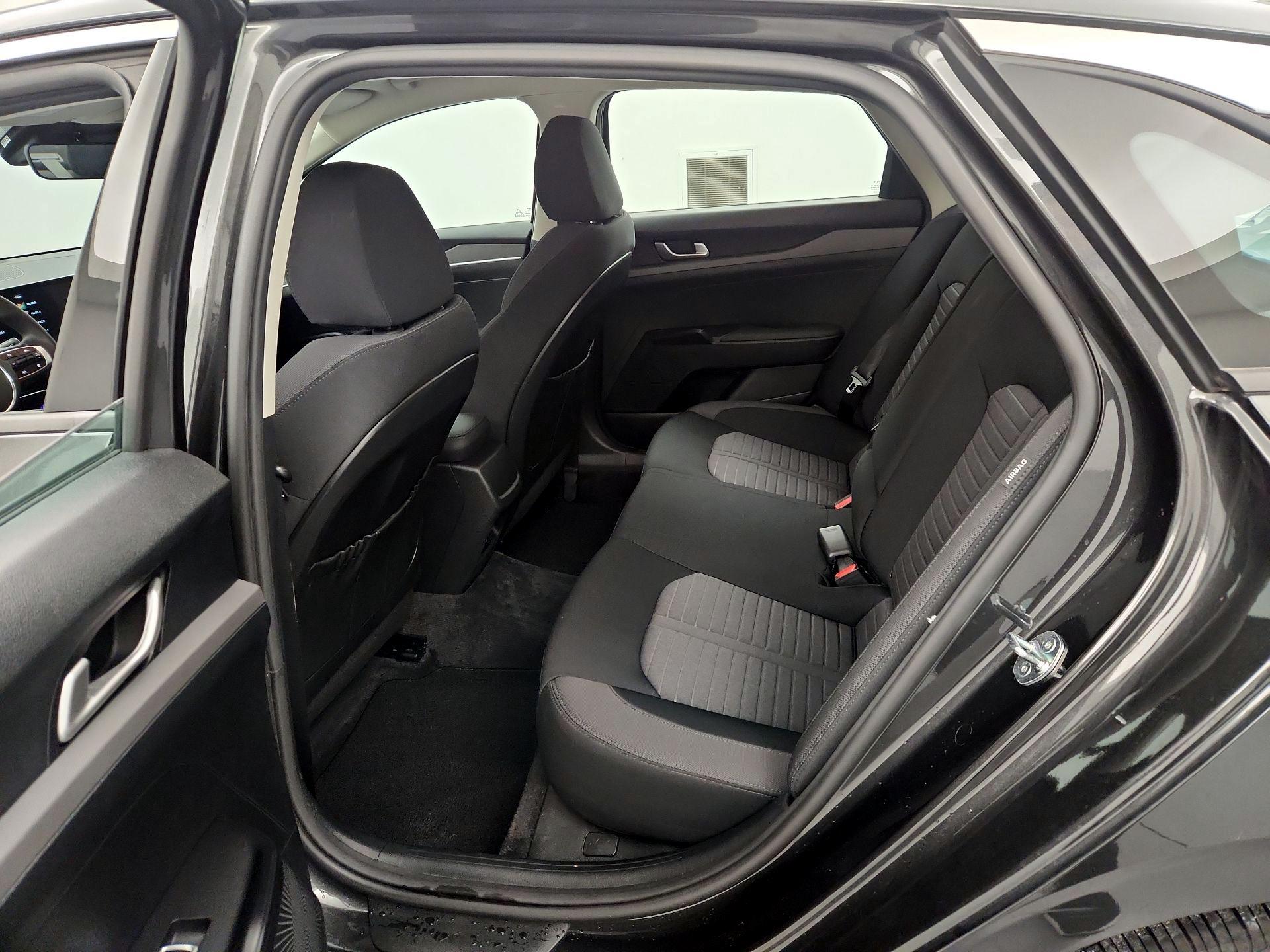 Thumbnail: 2025 Kia K5 - 19