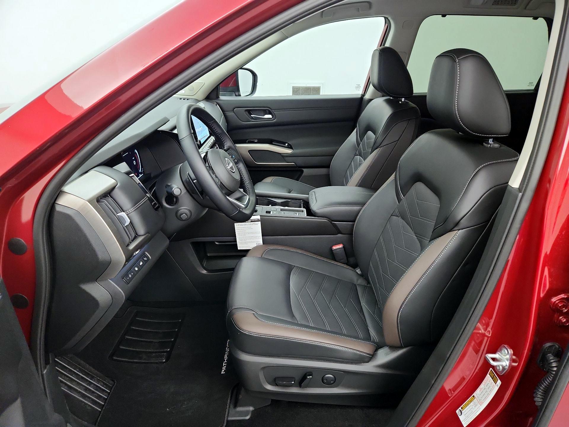 Thumbnail: 2025 Nissan Pathfinder - 11