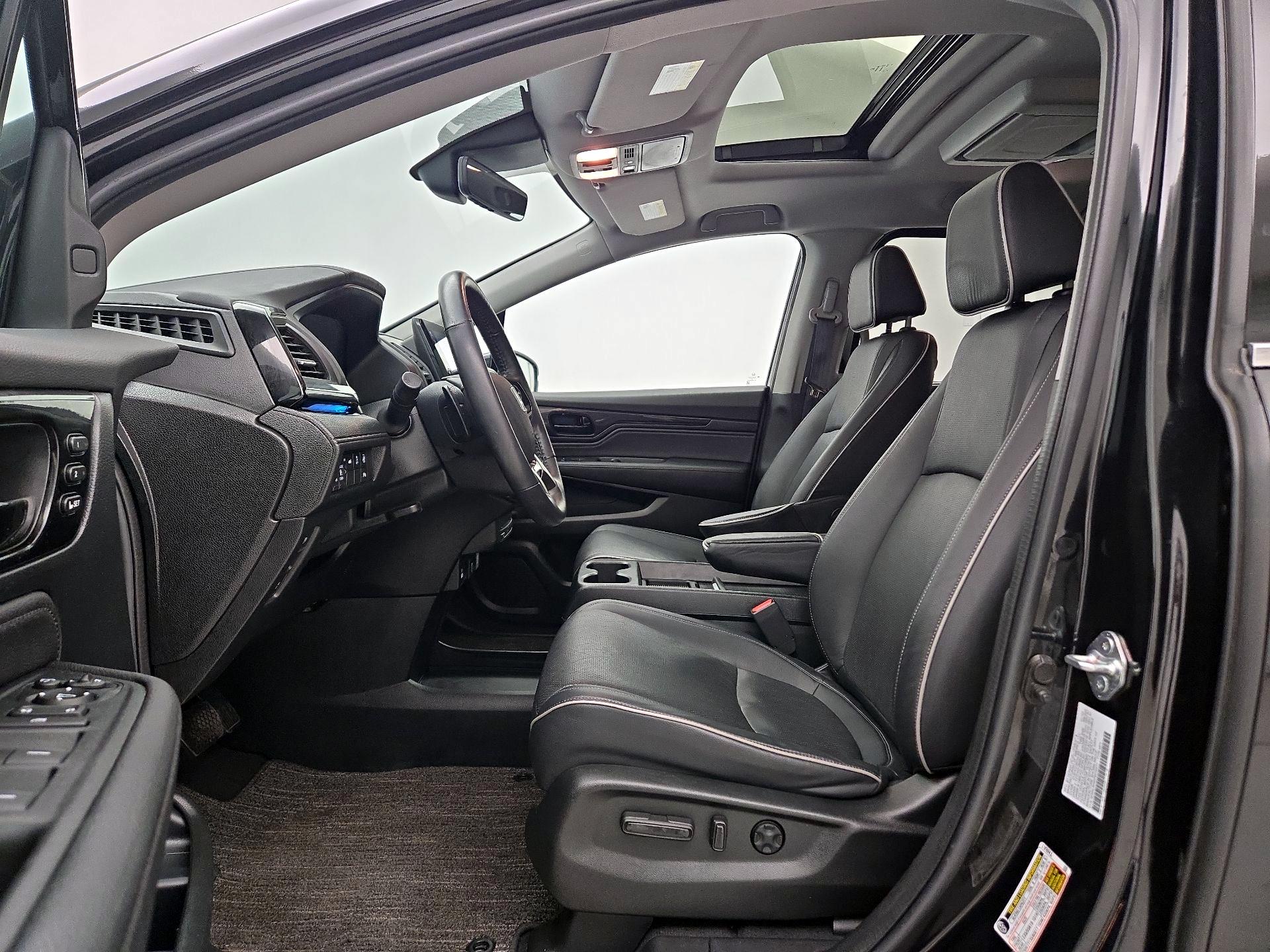 Thumbnail: 2023 Honda Odyssey - 11