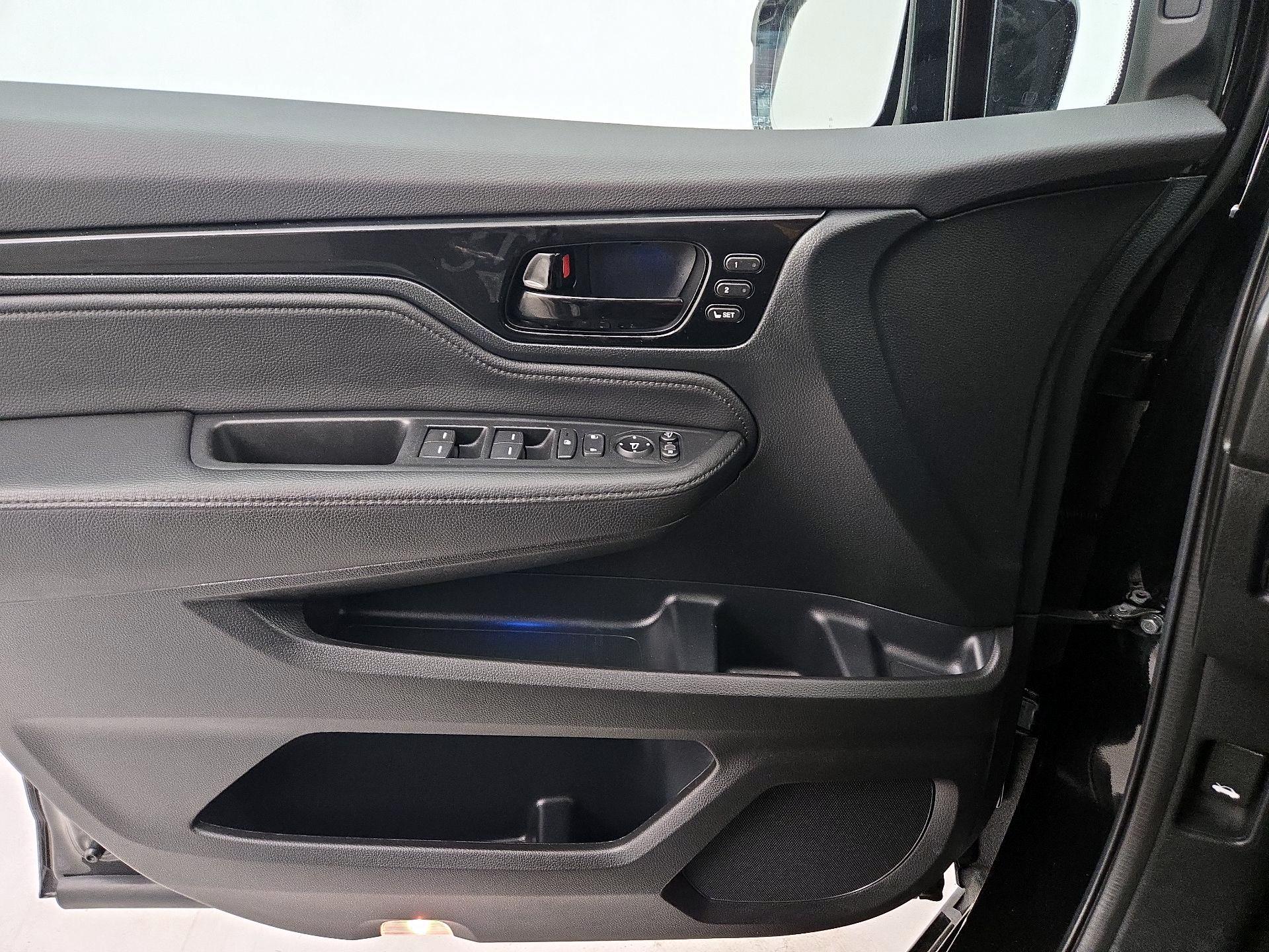 Thumbnail: 2023 Honda Odyssey - 12