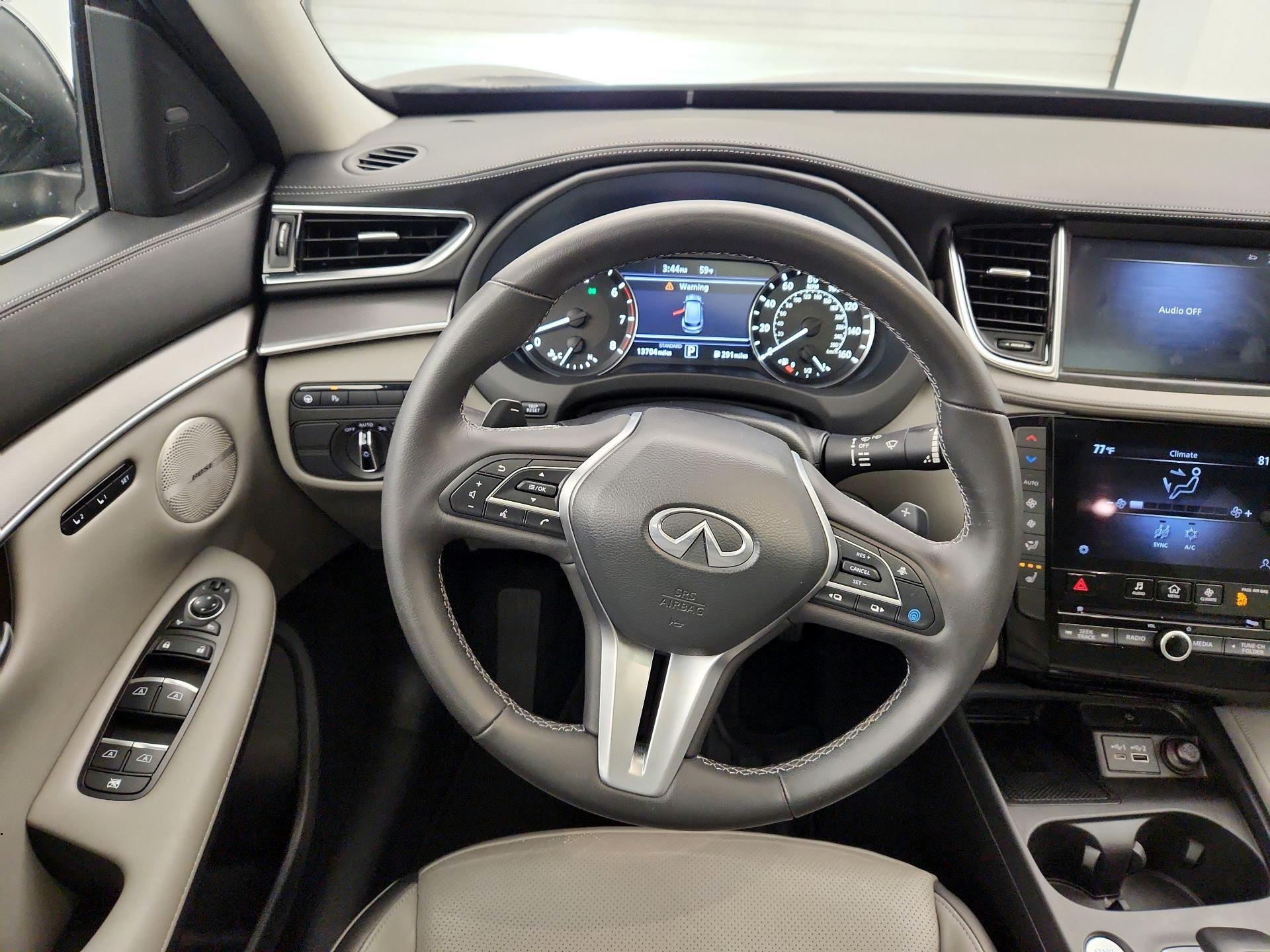 Thumbnail: 2023 INFINITI QX50 - 10