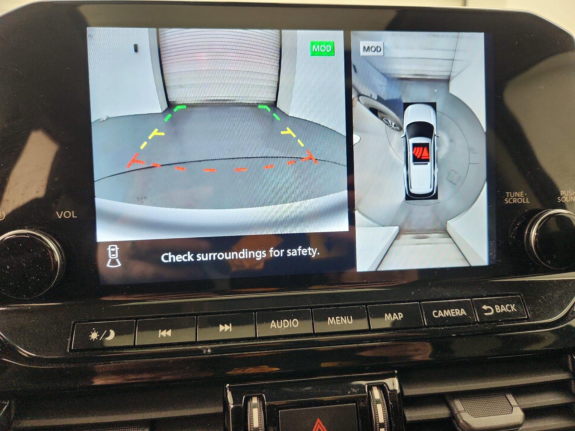 Thumbnail: 2023 Nissan Pathfinder - 14