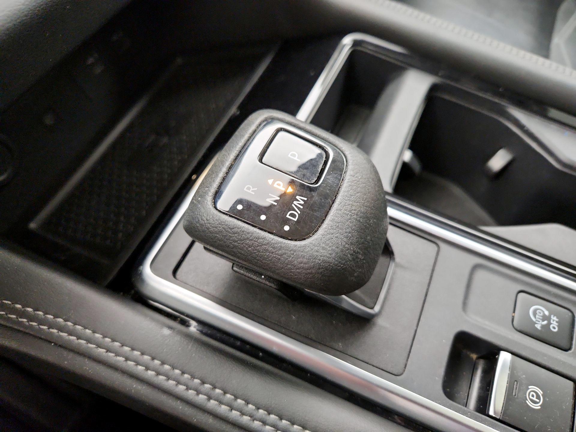 Thumbnail: 2023 Nissan Pathfinder - 17