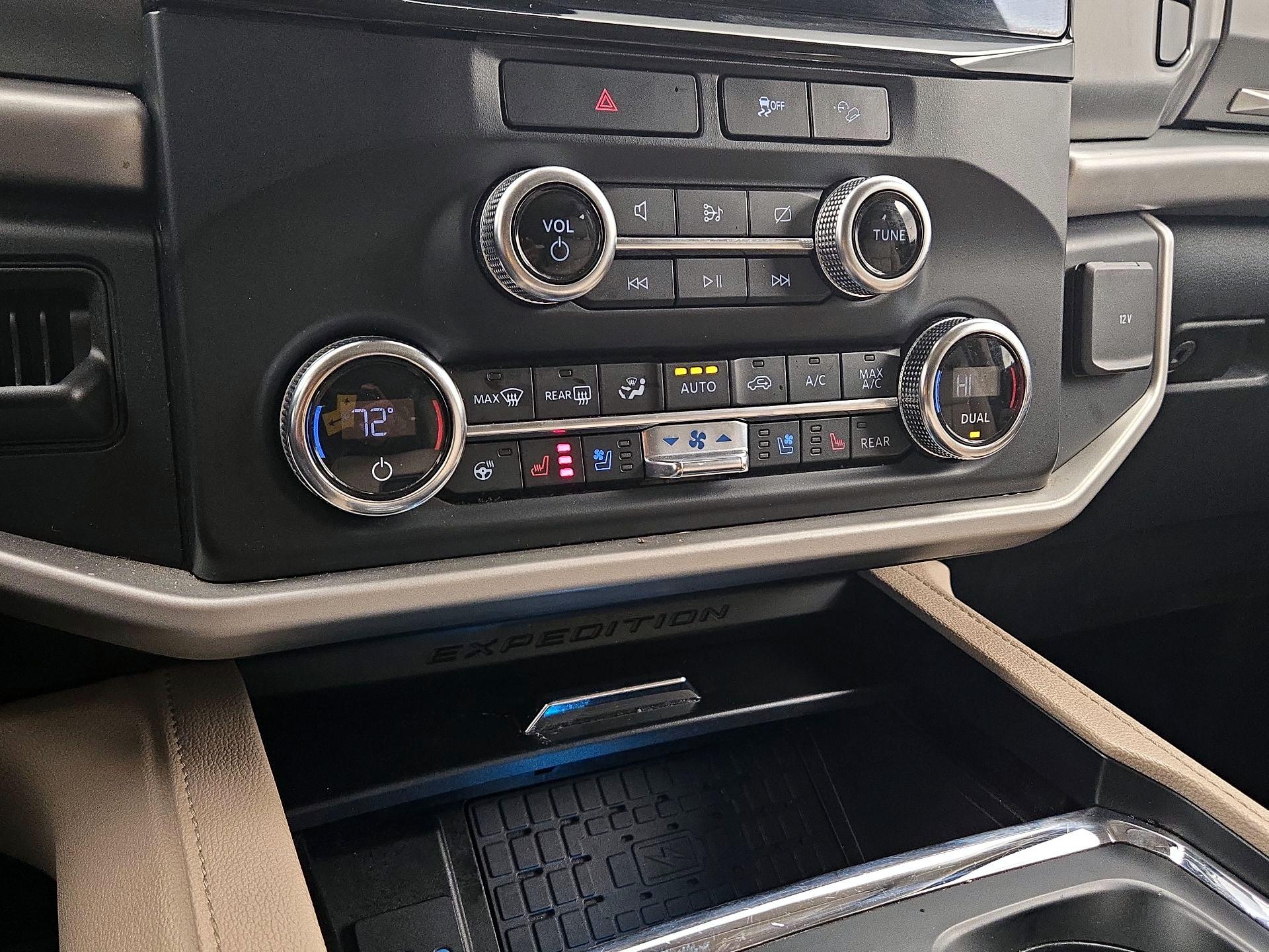 Thumbnail: 2023 Ford Expedition MAX - 16