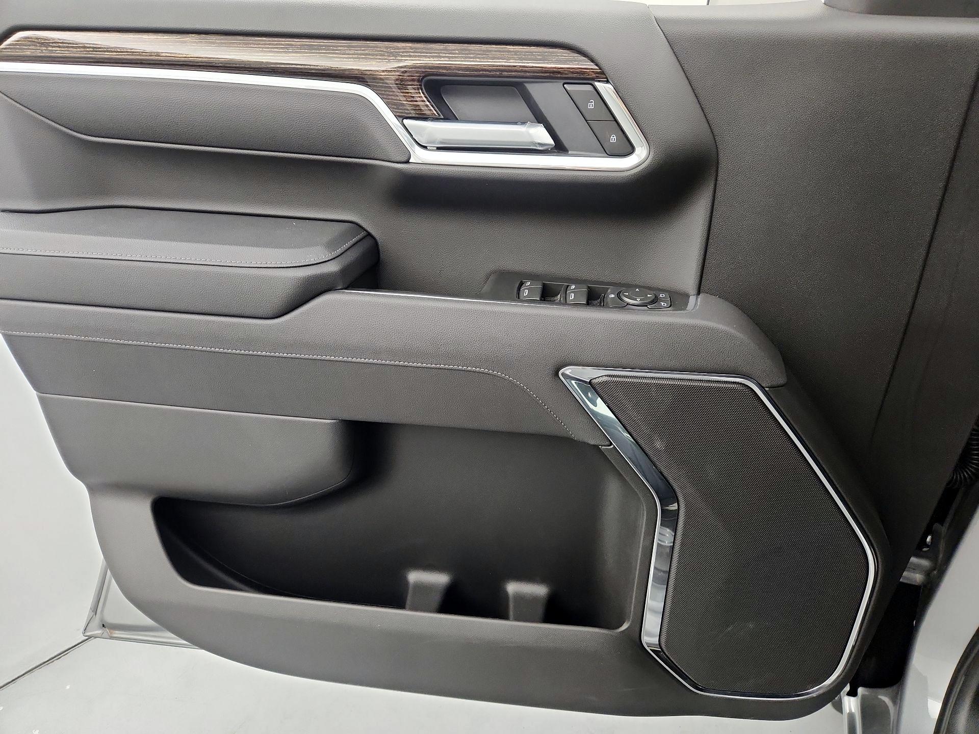 Thumbnail: 2025 GMC Sierra 1500 - 12