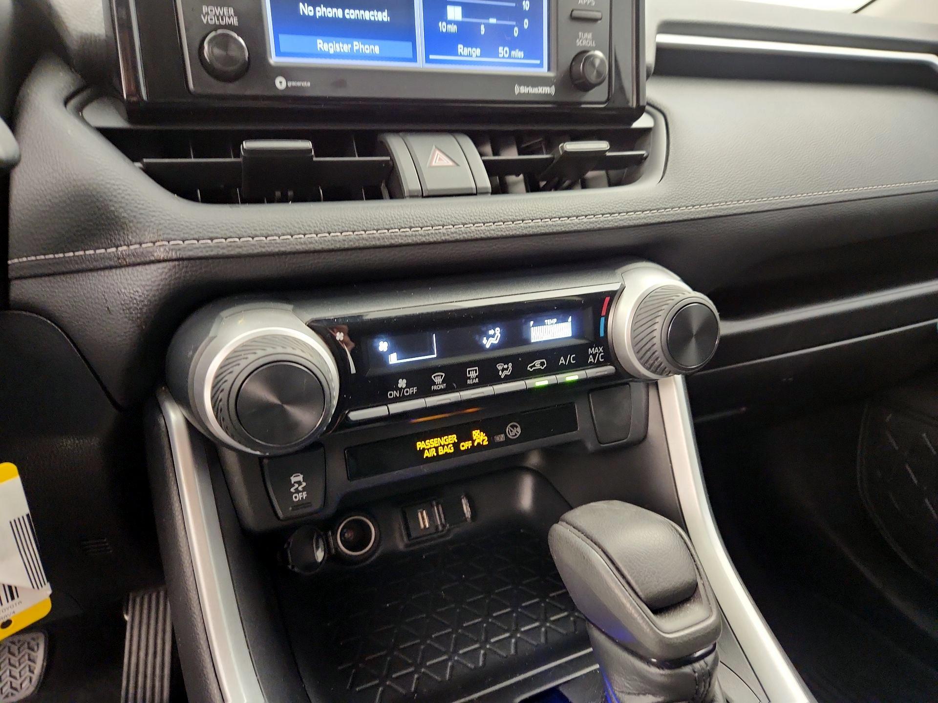 Thumbnail: 2021 Toyota RAV4 - 16