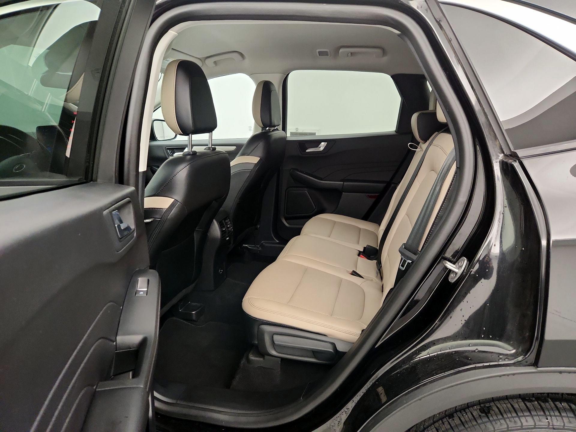 Thumbnail: 2022 Ford Escape - 19