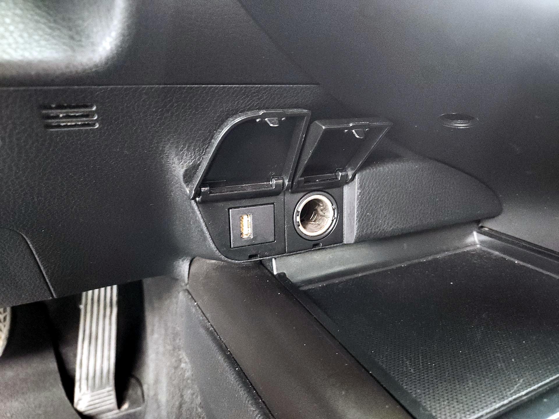 Thumbnail: 2024 Toyota Camry - 18