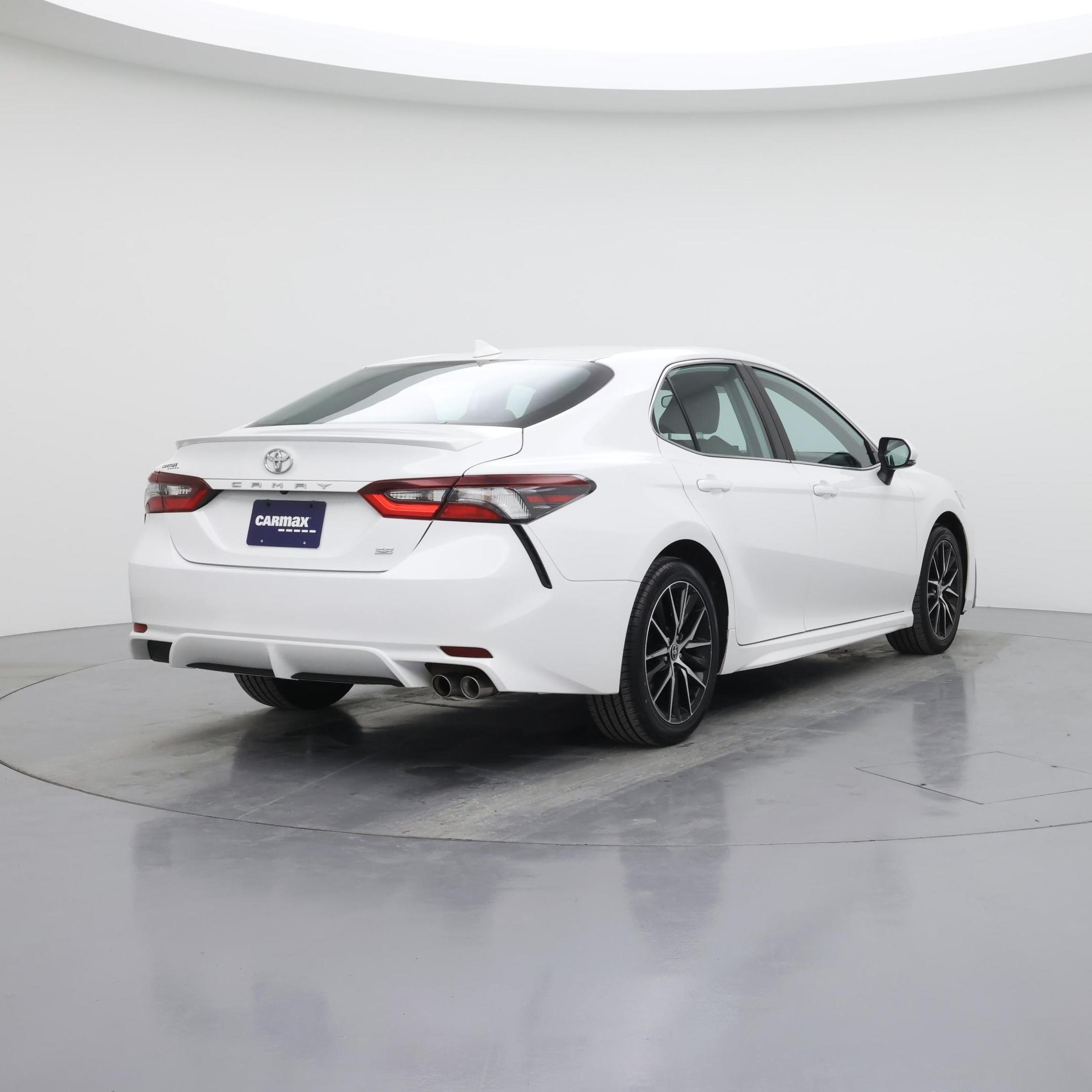 Thumbnail: 2024 Toyota Camry - 8