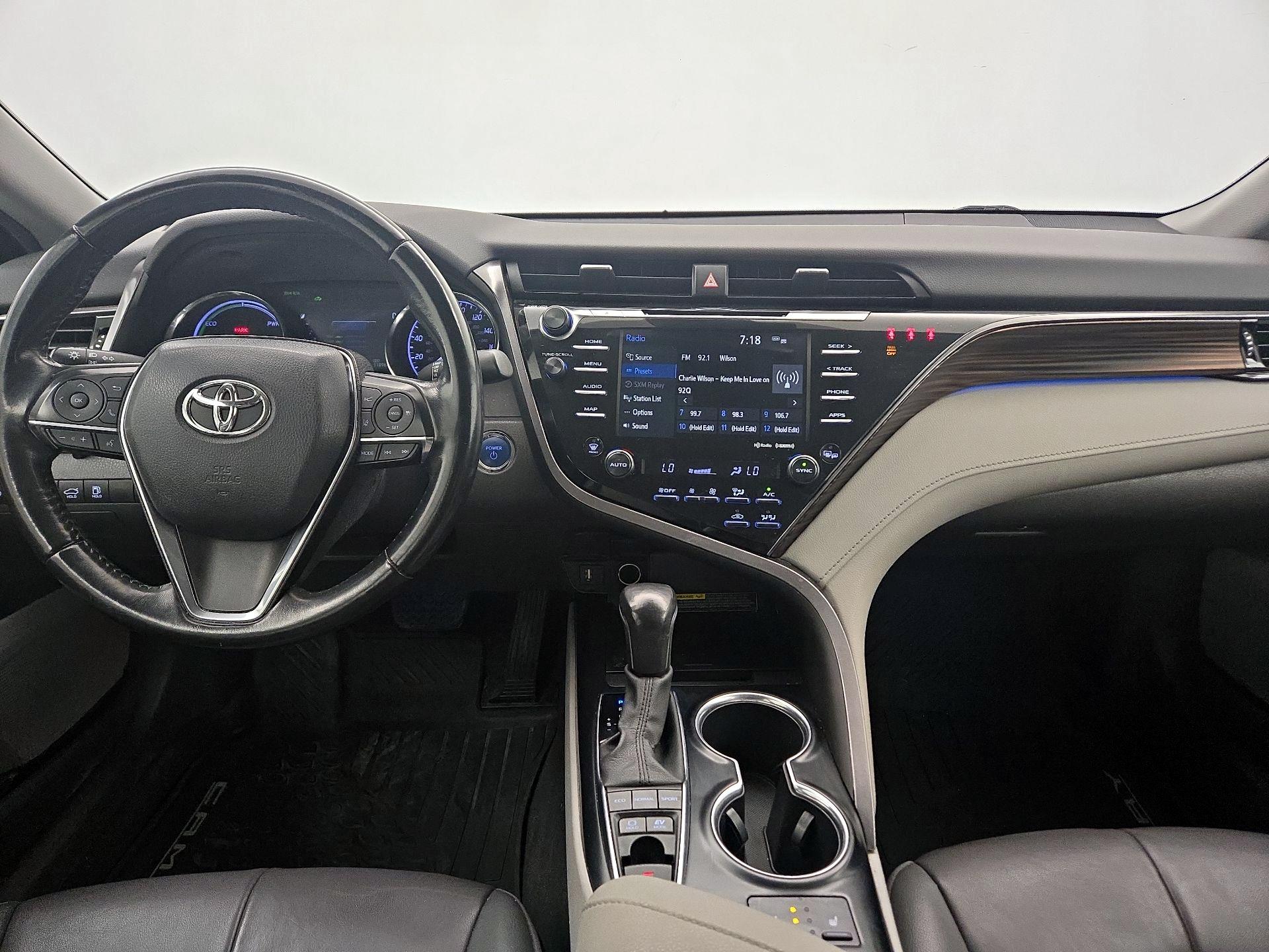 Thumbnail: 2020 Toyota Camry - 9