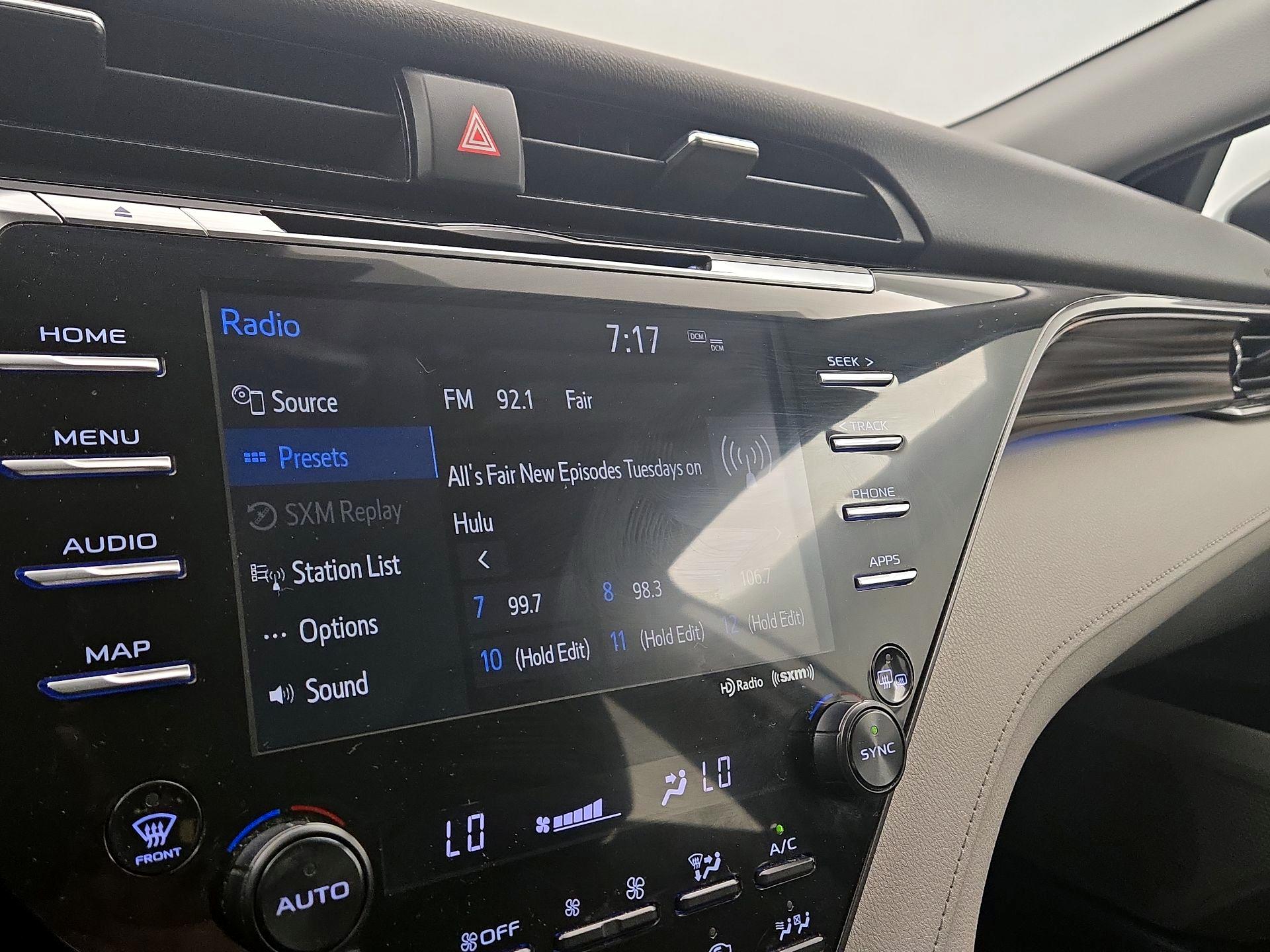 Thumbnail: 2020 Toyota Camry - 15