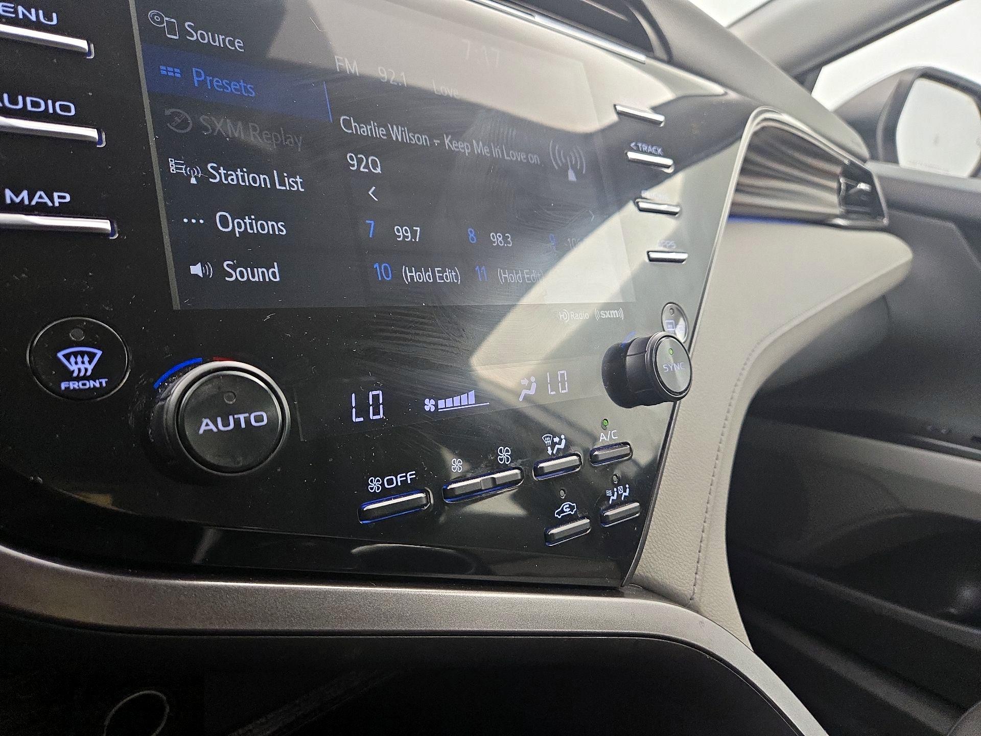 Thumbnail: 2020 Toyota Camry - 16