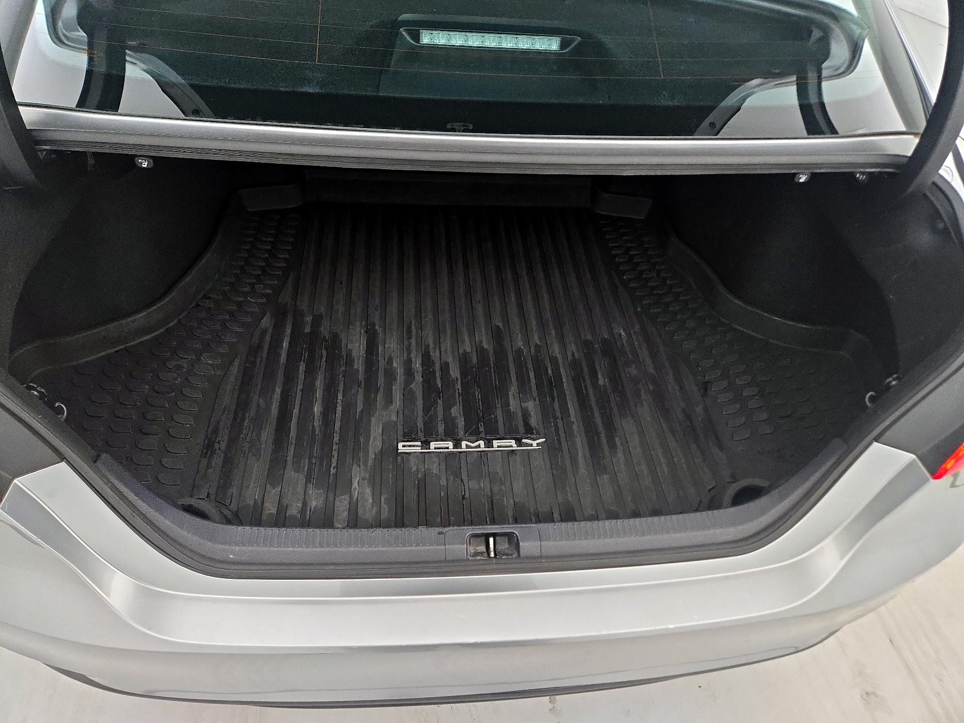 Thumbnail: 2020 Toyota Camry - 20