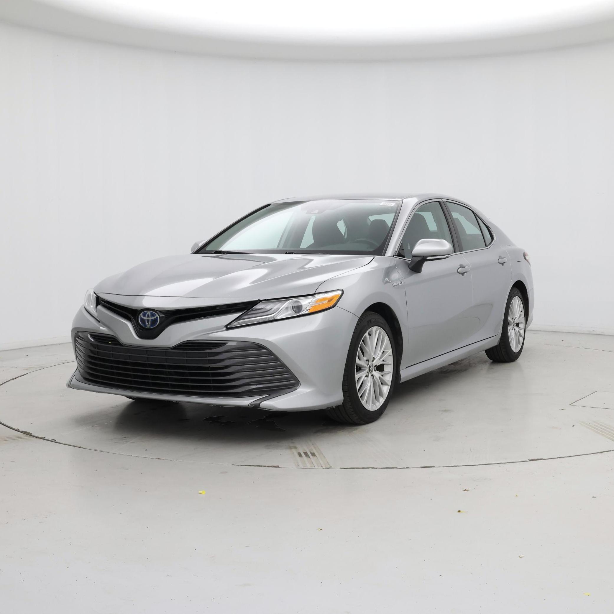 Thumbnail: 2020 Toyota Camry - 4