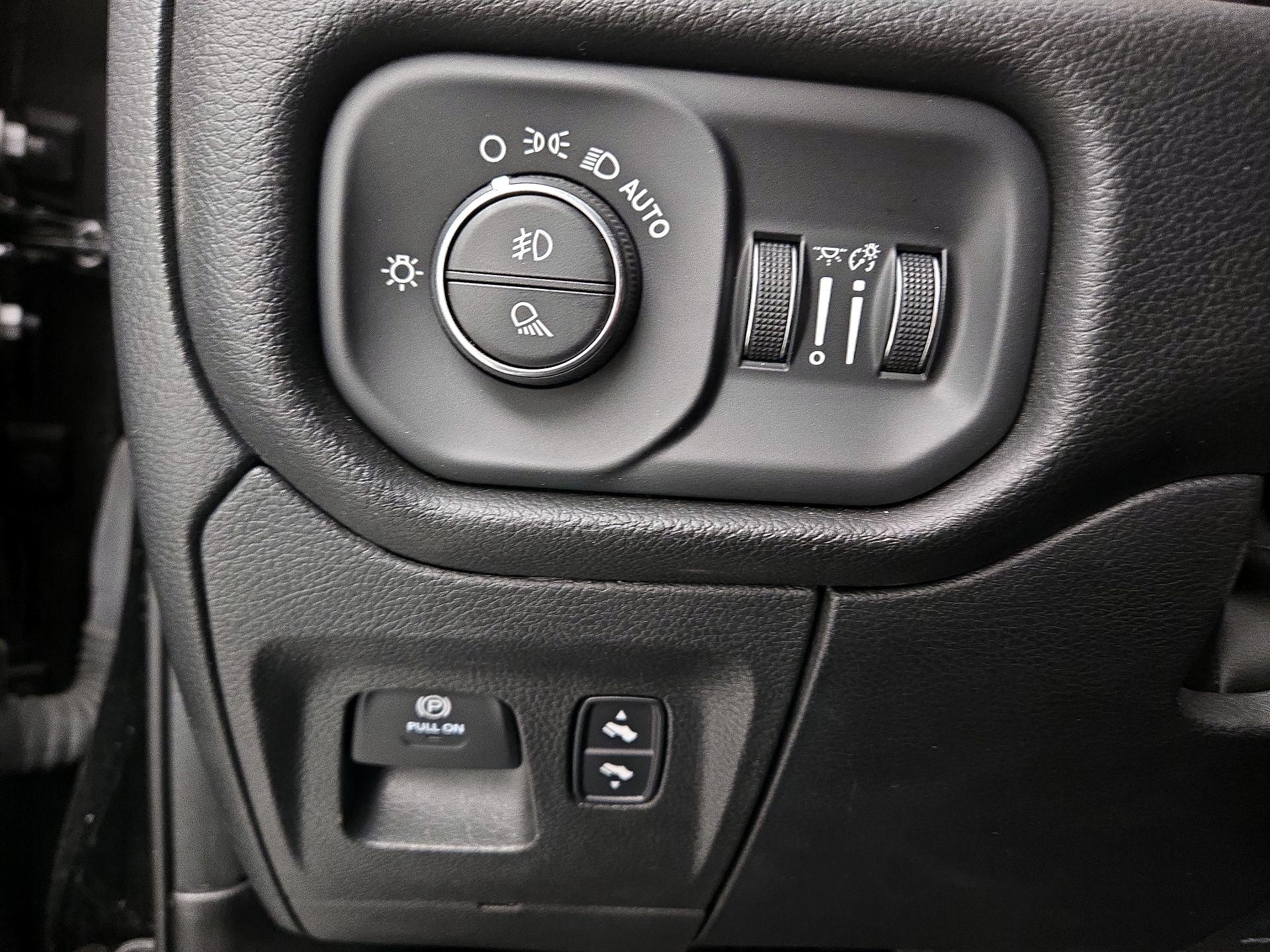 Thumbnail: 2023 RAM 1500 - 13