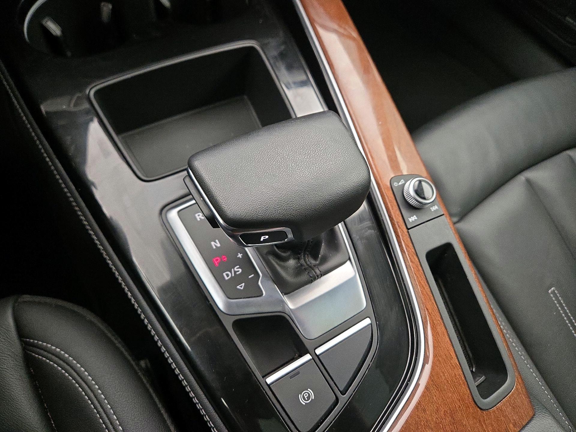 Thumbnail: 2023 Audi A4 - 18